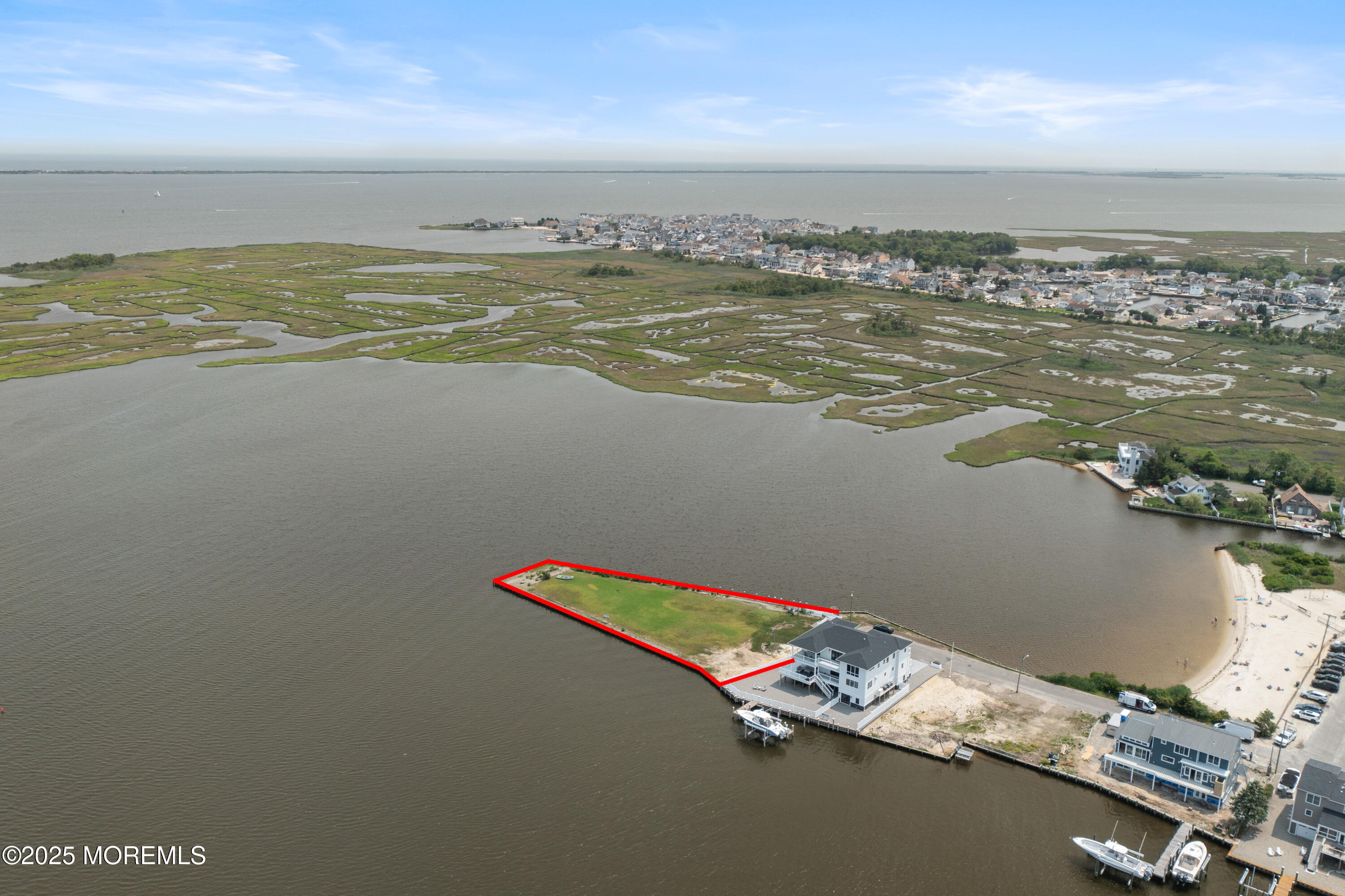 Meadowlark Drive, Lanoka Harbor, New Jersey image 4
