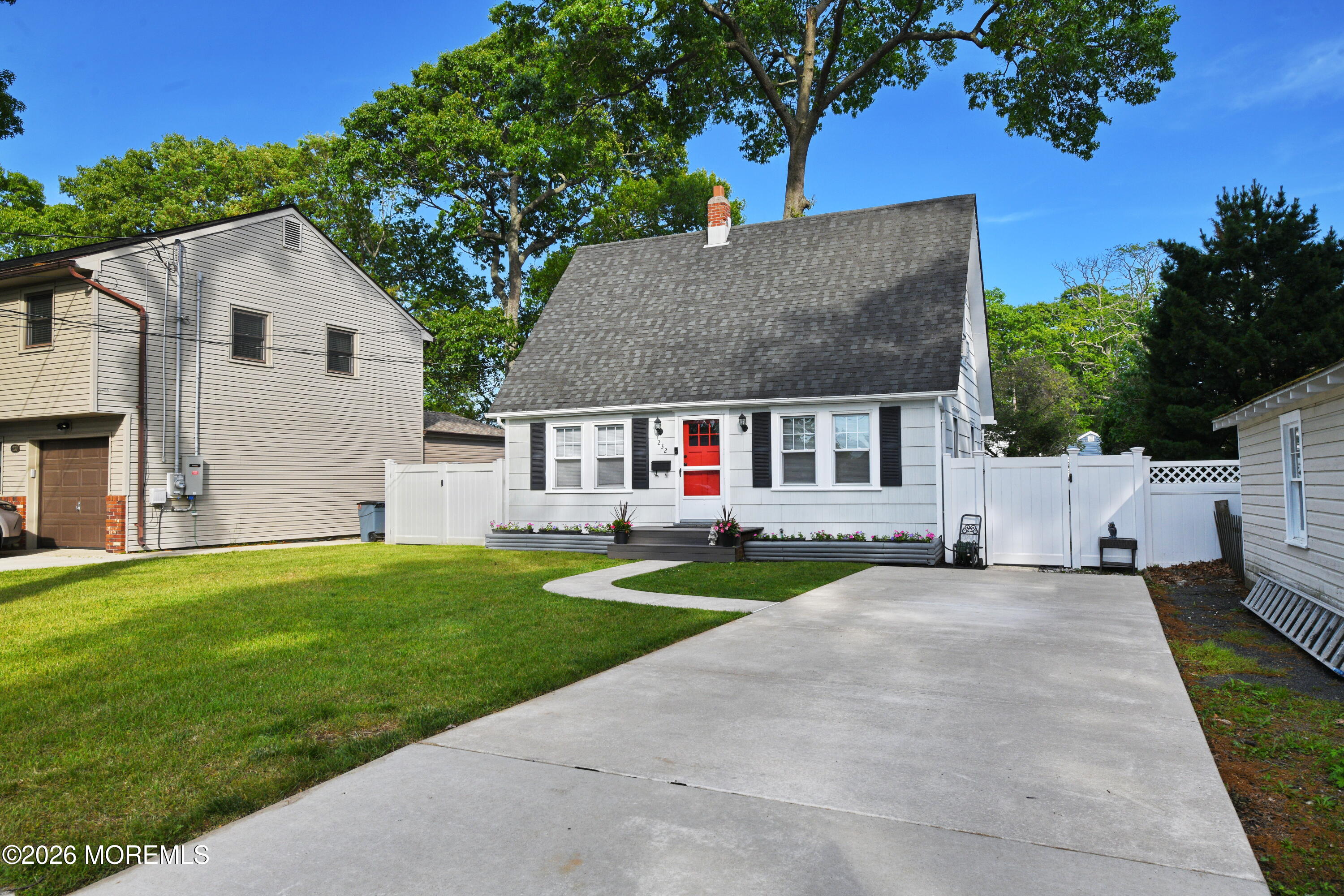 232 Pearce Avenue