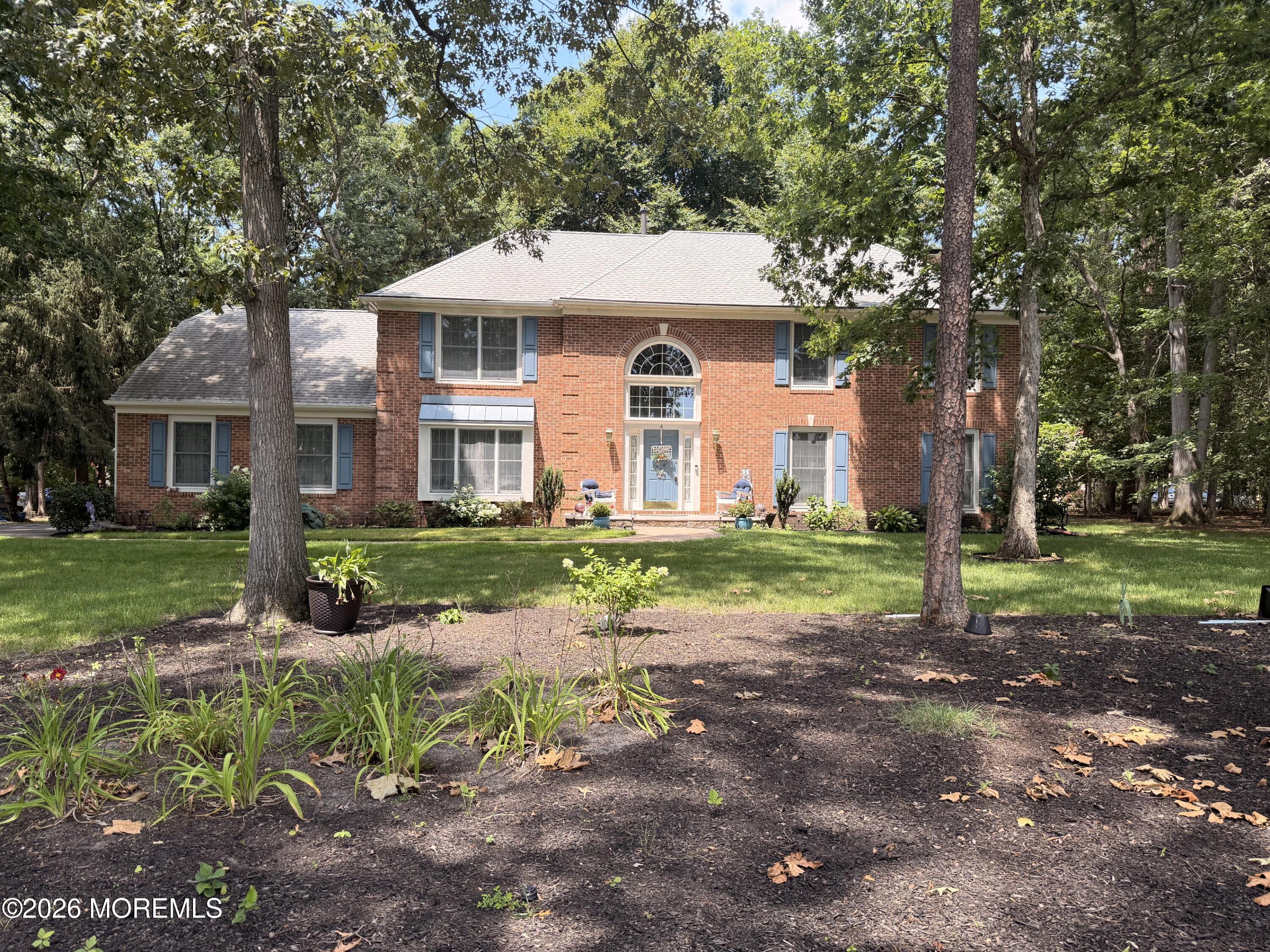 4 Pine Tree Drive