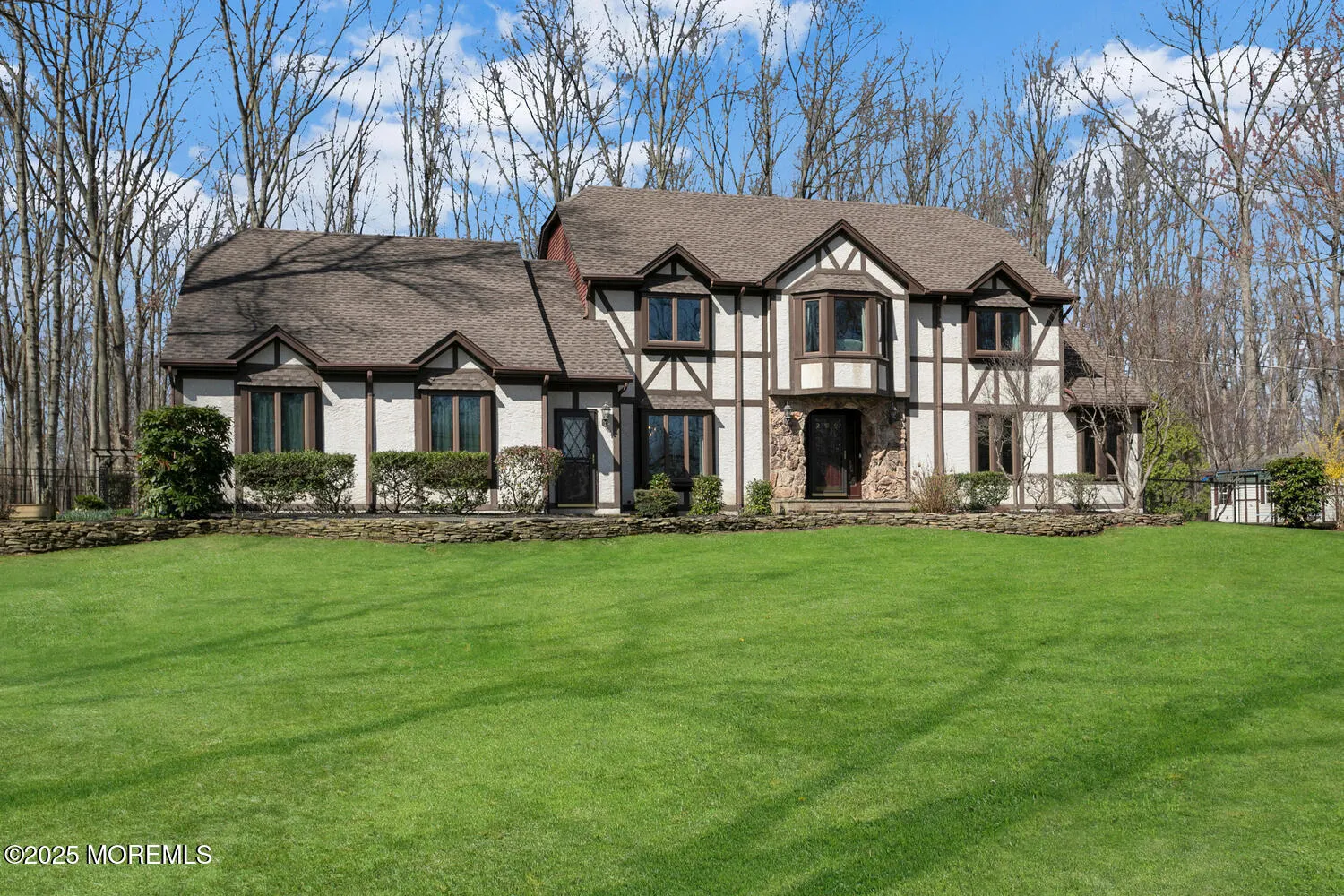 Middletown, New Jersey 07748, United States, 5 Bedrooms Bedrooms, ,4 BathroomsBathrooms,Residential,Pending,102529