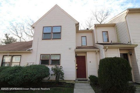 Condo For Sale - 31 Pin Oak Lane<br/> Little Egg Harbor, NJ 08087