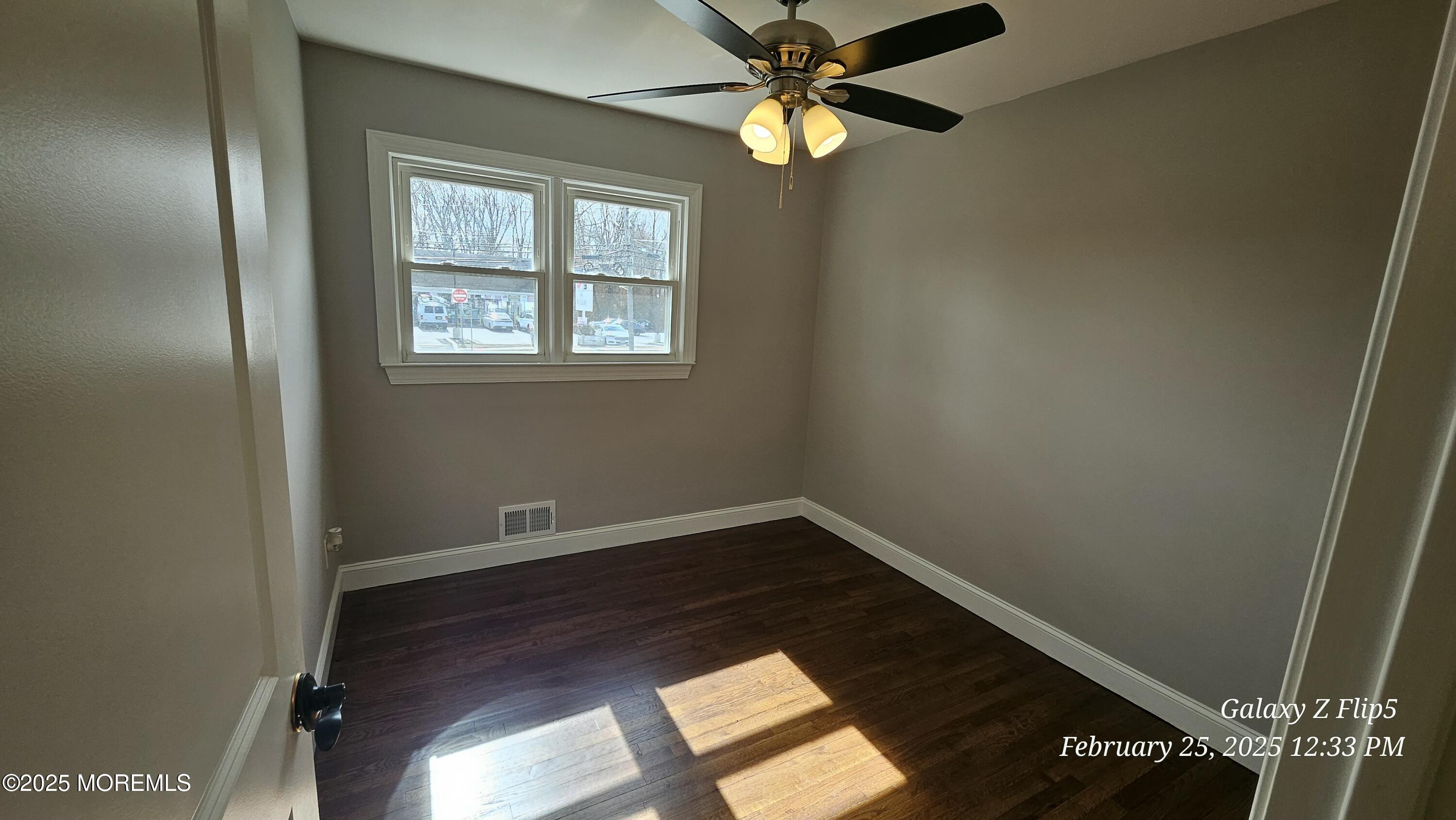 551 Park Avenue, Freehold, New Jersey image 25
