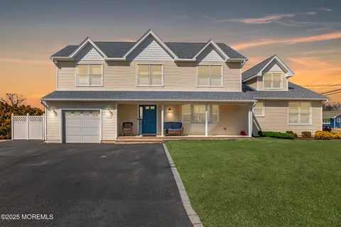 MLS: 22507405