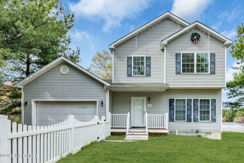 Photo of 1541 Monmouth Avenue, Toms River, NJ 08757 (MLS # 22610701)