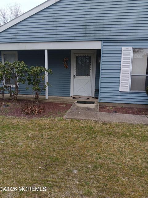 Homes For Sale - 949B Liverpool Circle<br/> Manchester, NJ 08759