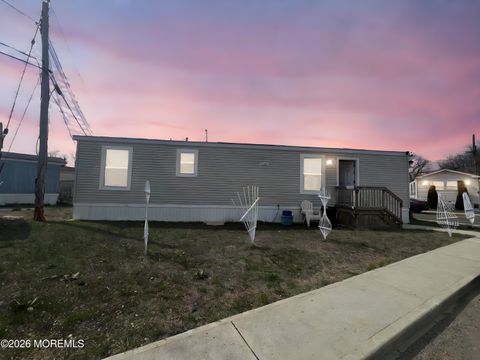Mobile Home For Sale - 1 Avenue C<br/> Monmouth County, Hazlet, NJ 07730