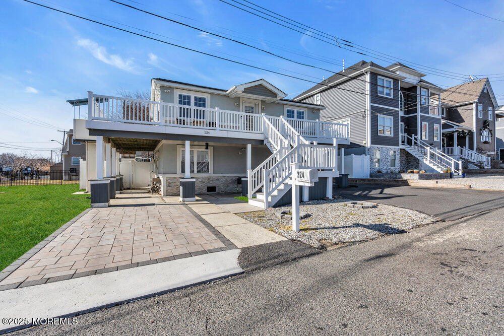 224 Johnson Place, Port Monmouth, New Jersey image 6