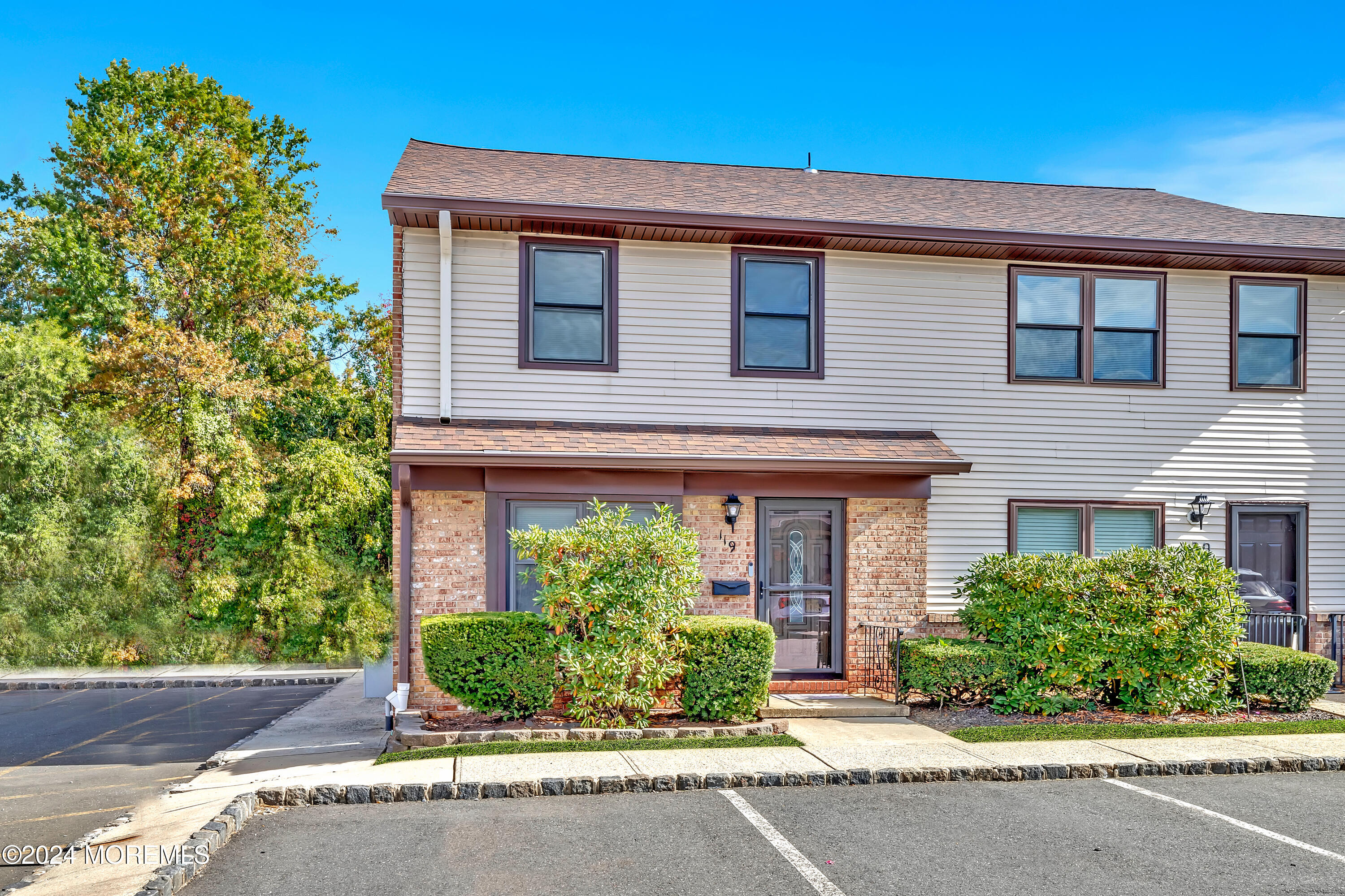 119 Village Green Way, Hazlet, New Jersey image 3