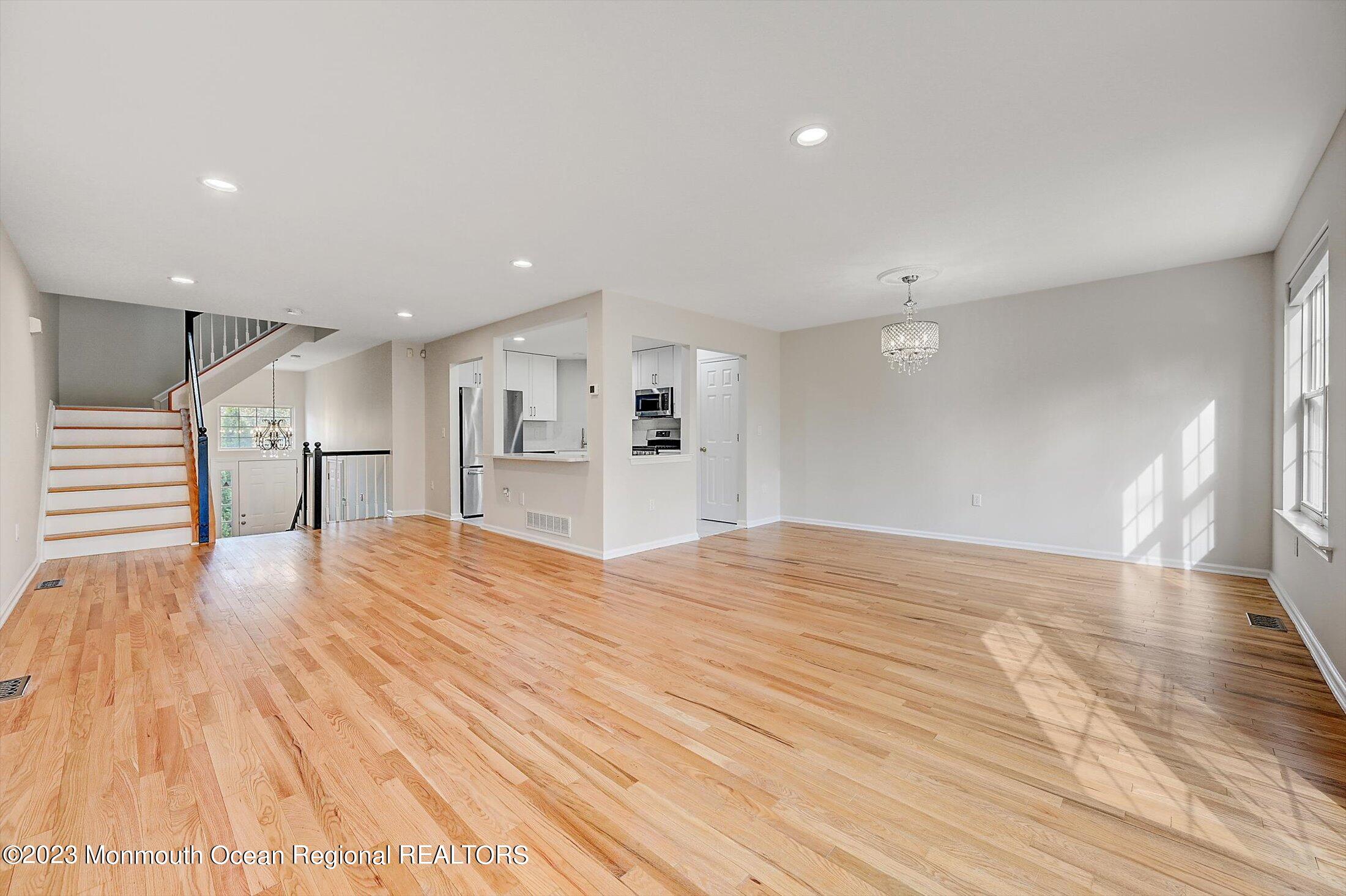 7 Harbor Bay Circle
