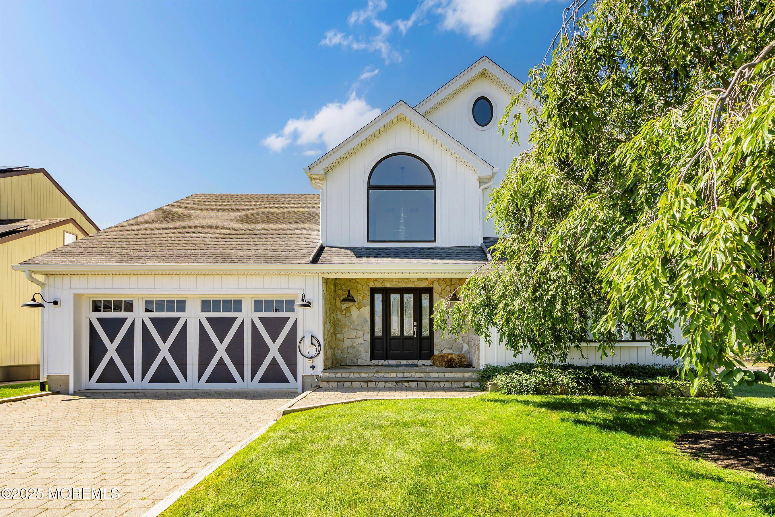 1615 Calamus Place