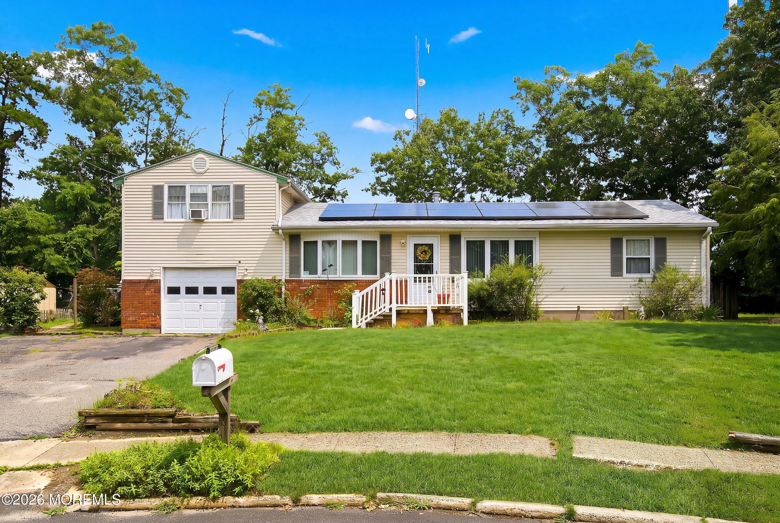 Photo 1 of 35 — 17 Darye Court, Toms River, NJ 08755