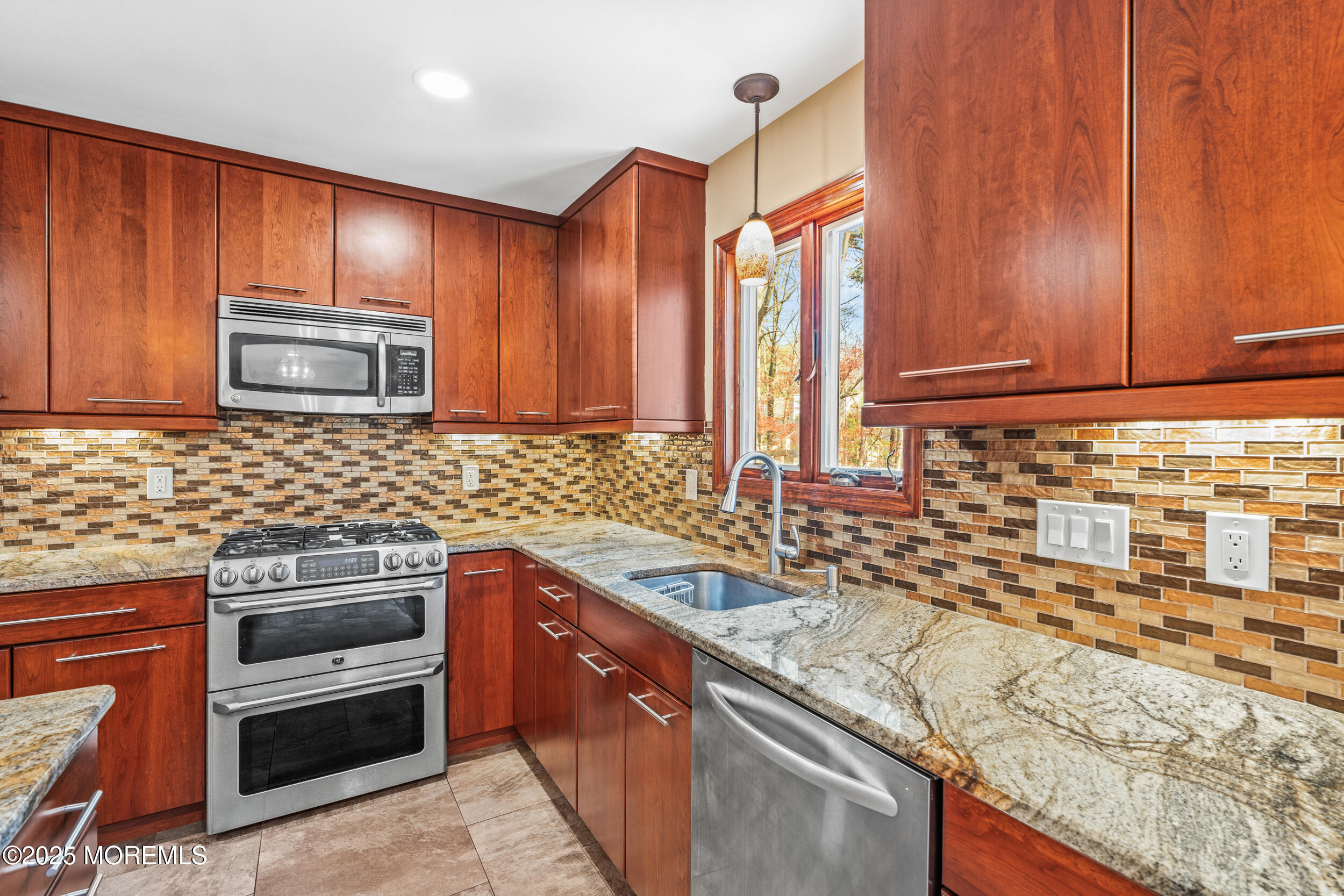 30 Spruce Hollow Drive, Howell, New Jersey image 24