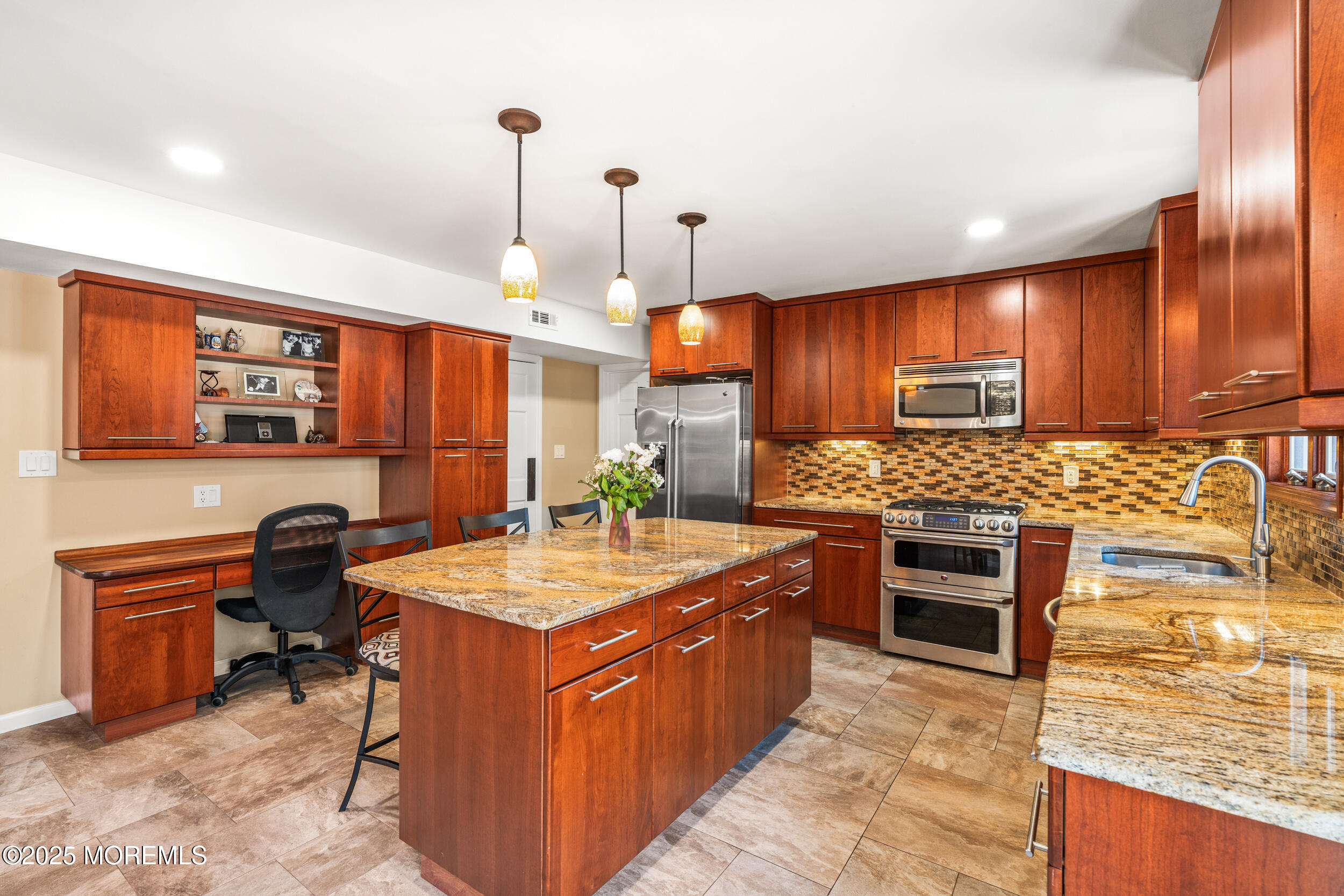 30 Spruce Hollow Drive, Howell, New Jersey image 16