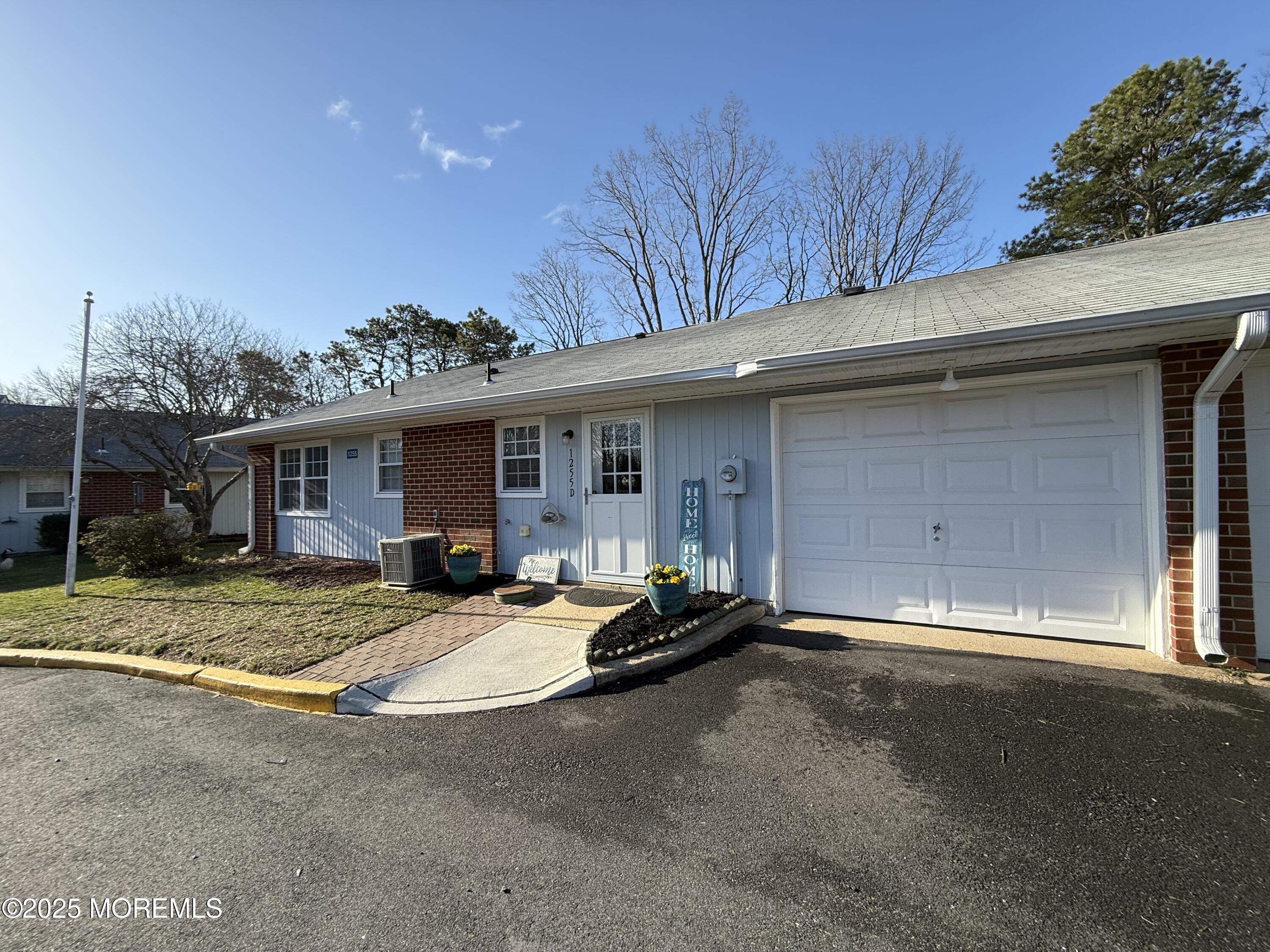 1255d Hamilton Court, Lakewood, New Jersey image 35