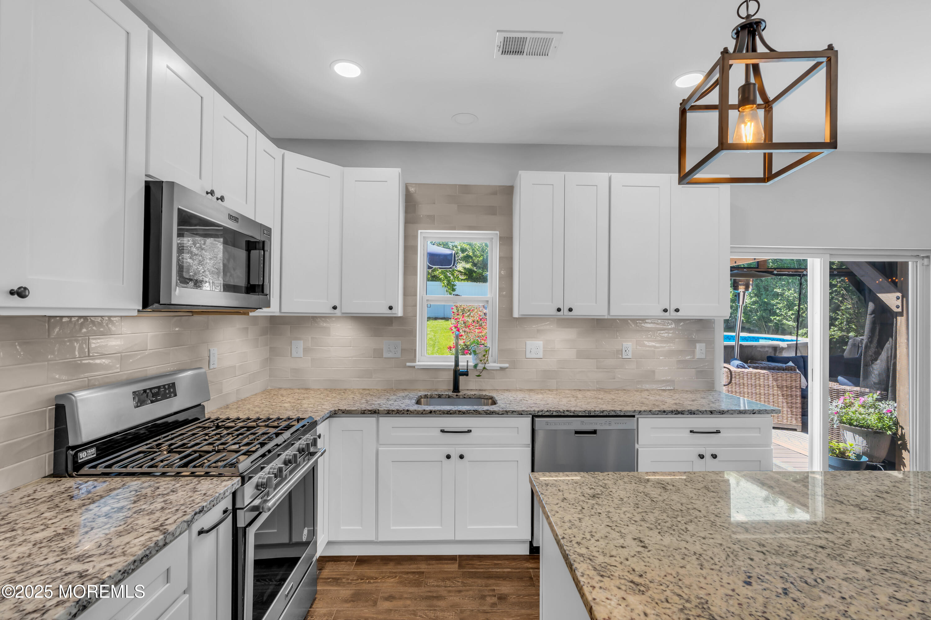 28 Dolphin Circle, Bayville, New Jersey image 38