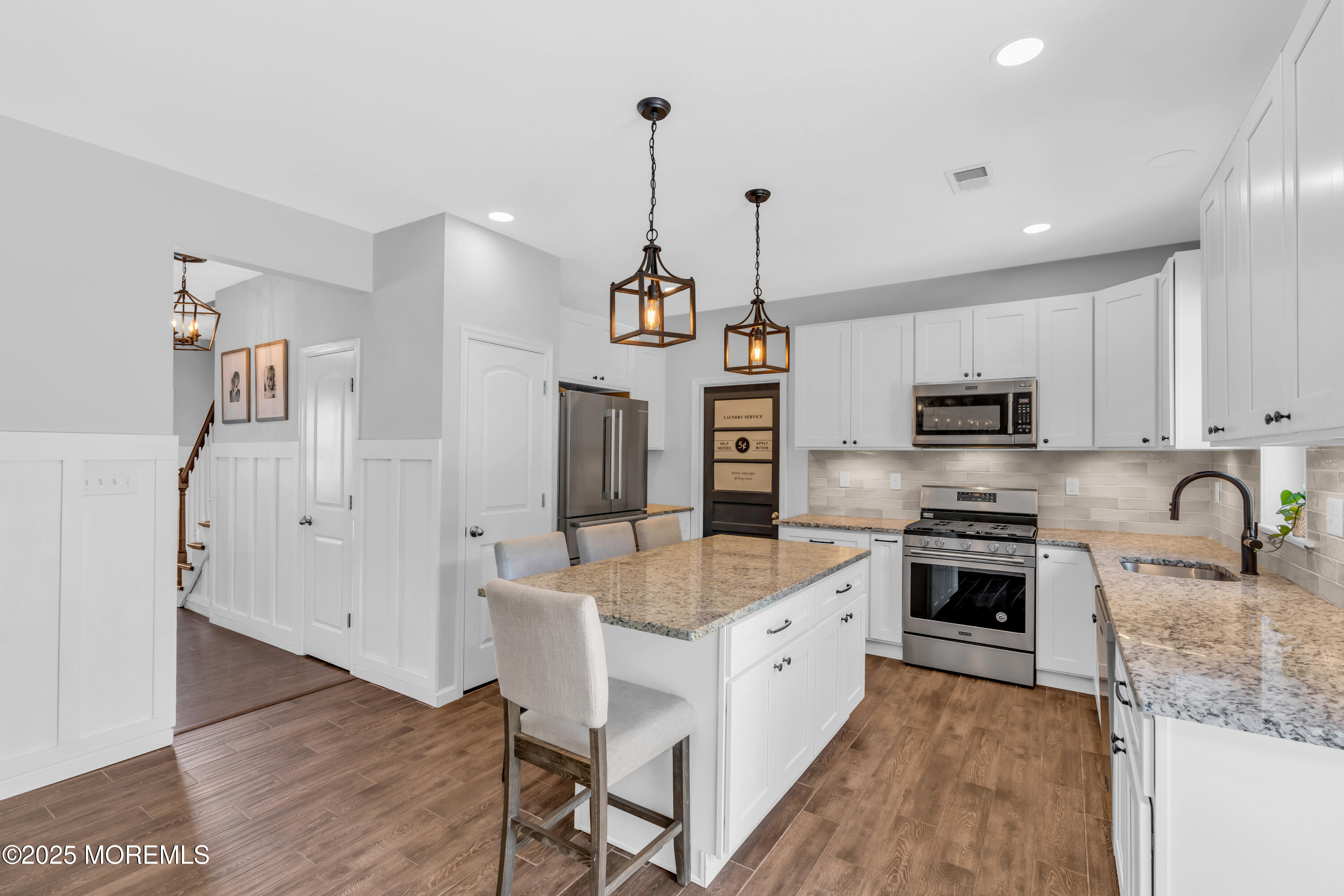 28 Dolphin Circle, Bayville, New Jersey image 32