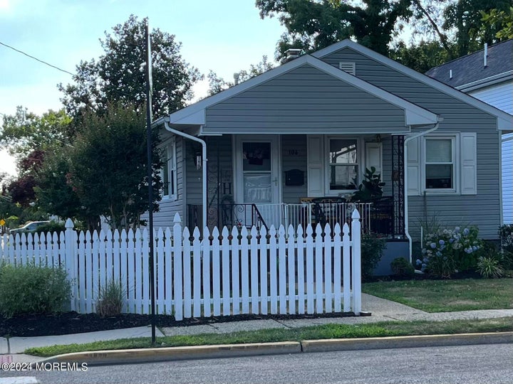 106 Leighton Avenue, Red Bank, NJ 07701