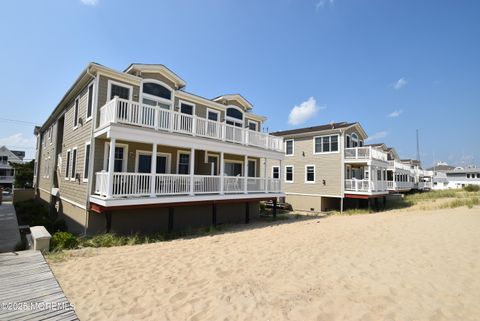 Condo For Rent - 233 Beachfront #3<br/> Manasquan, NJ 08736