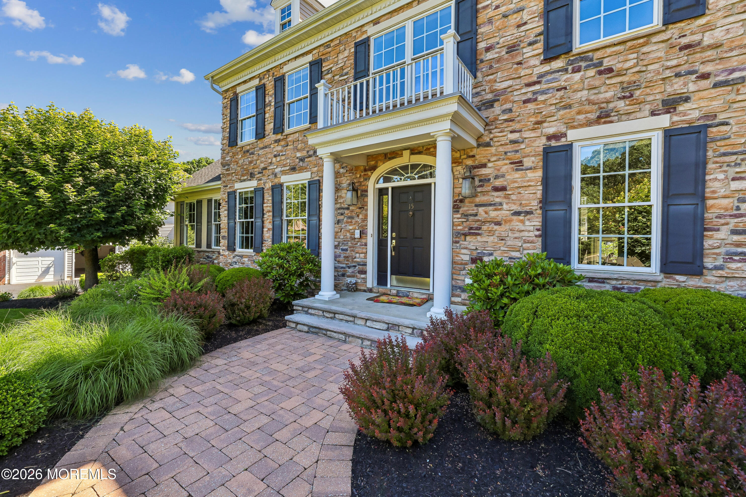 15 Livingston Court