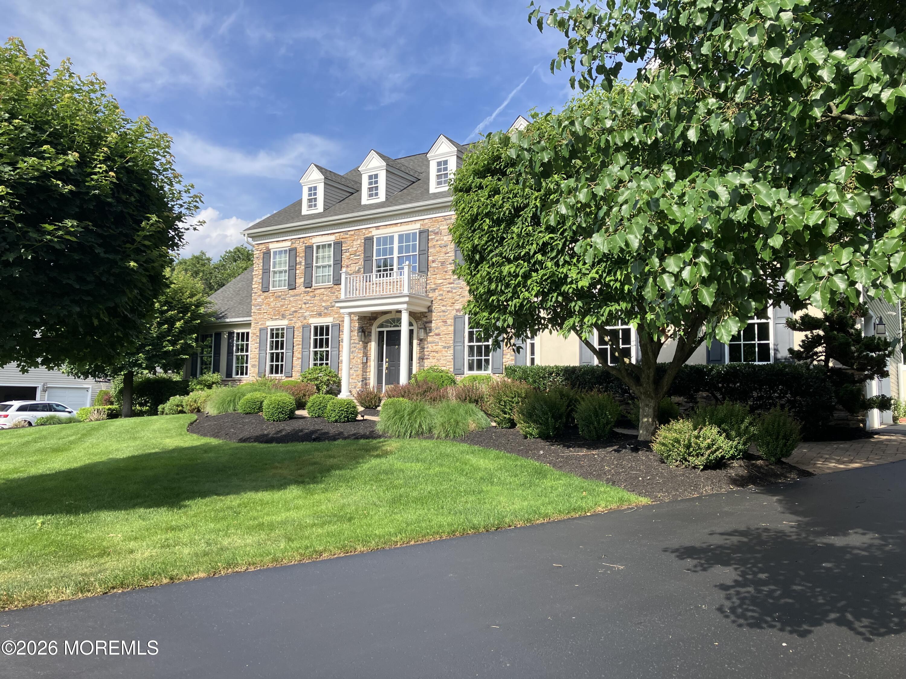 15 Livingston Court