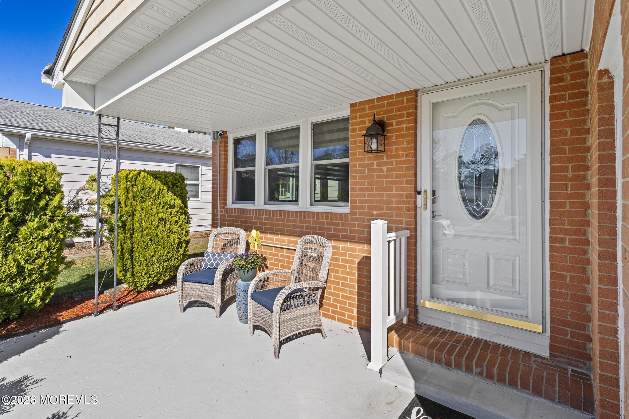 128 Freeport Boulevard