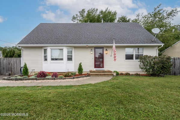 54 SPRUCE ST, BEACHWOOD, NJ 08722 - Image 864300e19cd7c8dda8b2b47fac6fccb6/2177880786