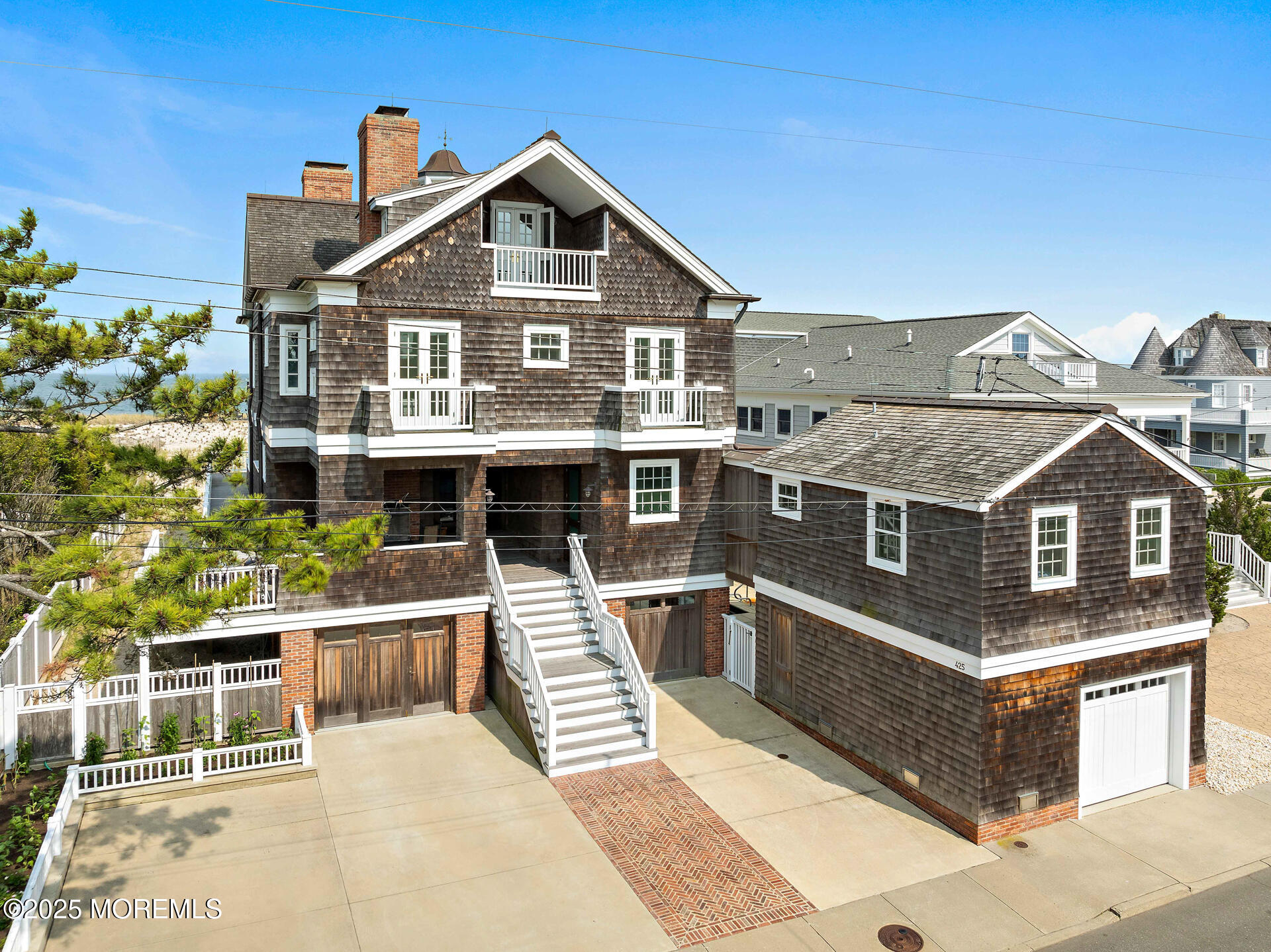 425 East Avenue