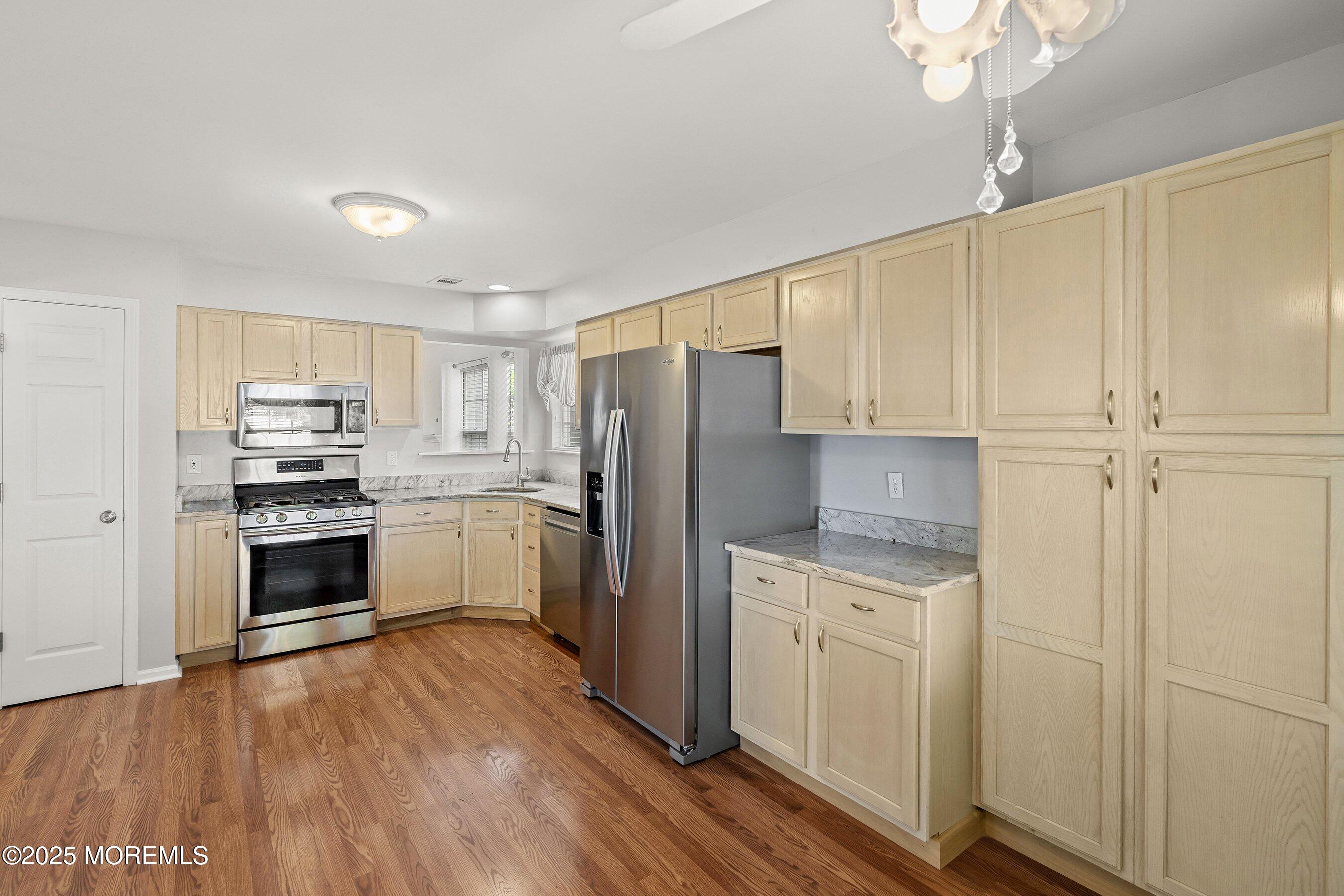 2741 Dalton Lane, Toms River, New Jersey image 9