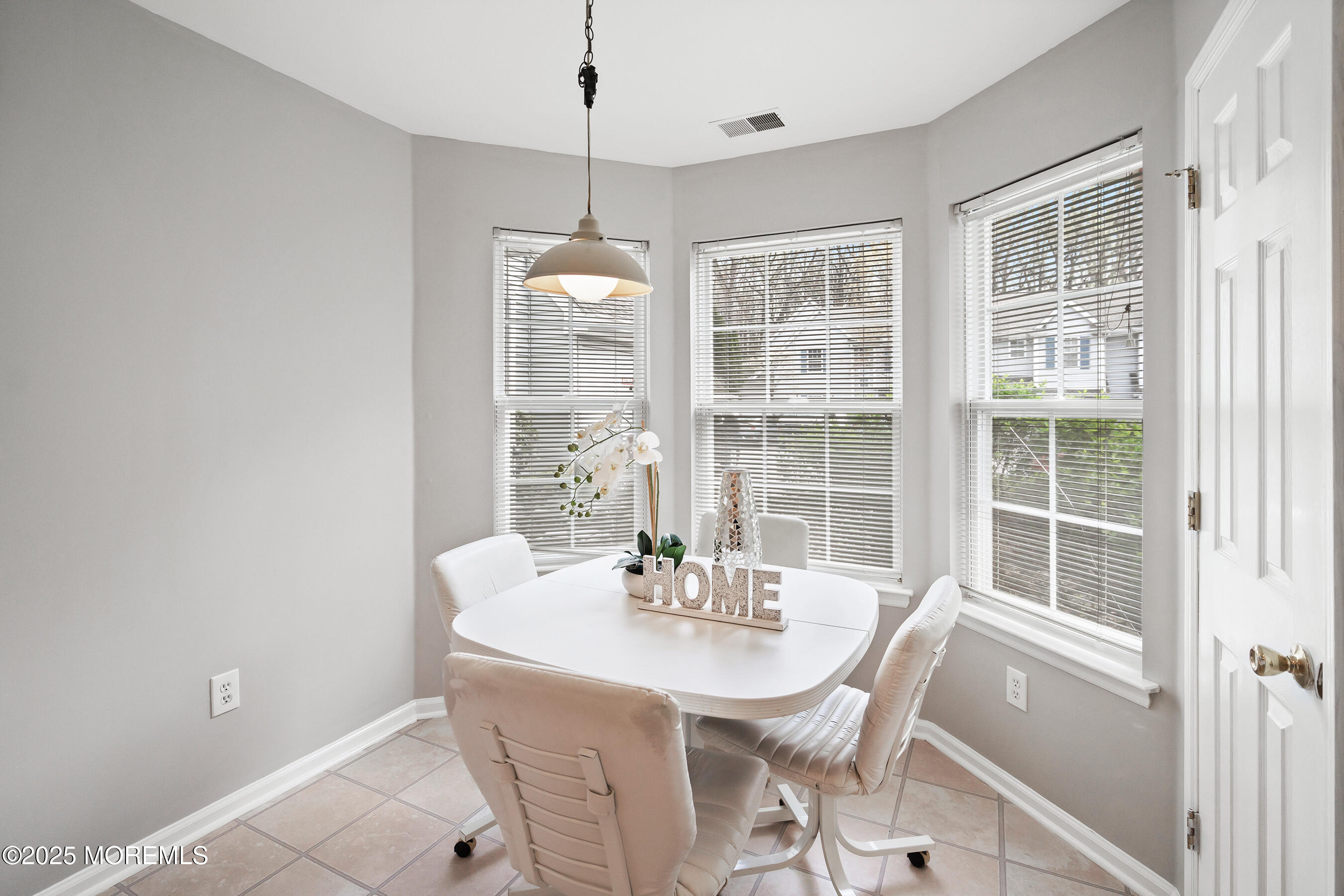 2304 Wendover Drive, Pompton Plains, New Jersey image 8