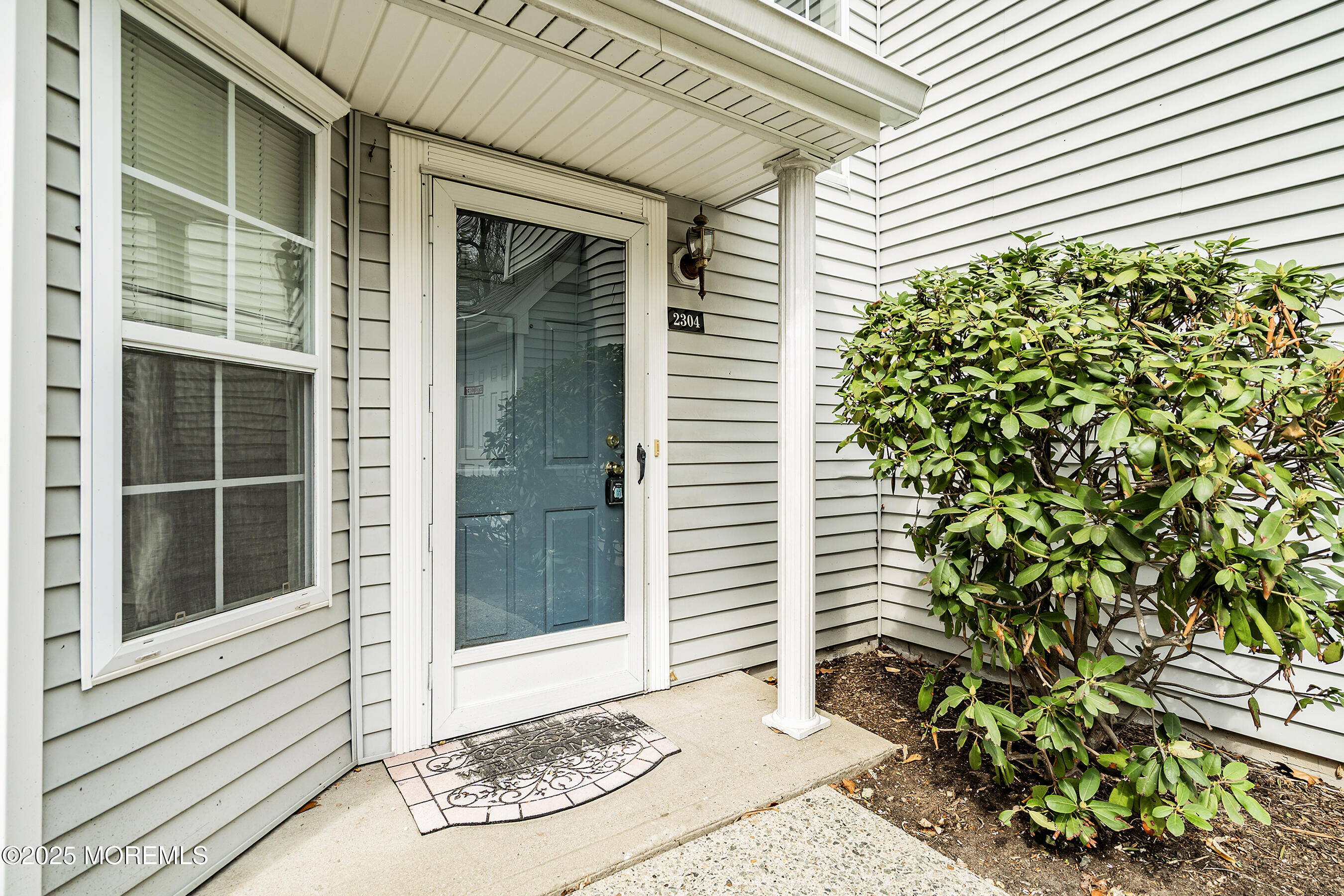 2304 Wendover Drive, Pompton Plains, New Jersey image 2