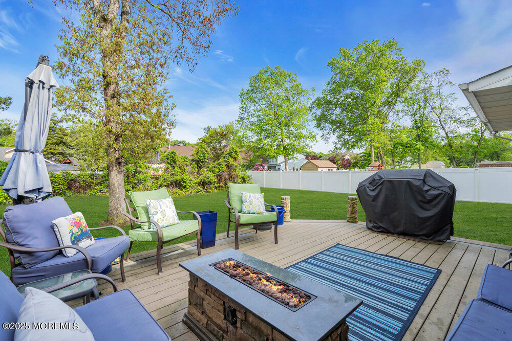 560 Oakhollow Lane, Lanoka Harbor, New Jersey image 24