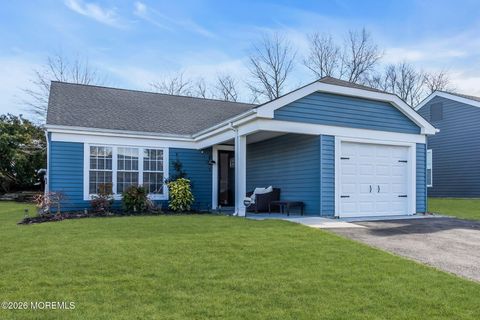 Photo of 5 Elmswell Avenue, Manchester, NJ 08759 (MLS # 22601375)