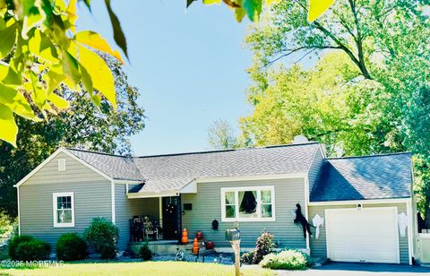 Photo of 33 Highland Avenue, Rockaway Twp, NJ 07866 (MLS # 22530978)