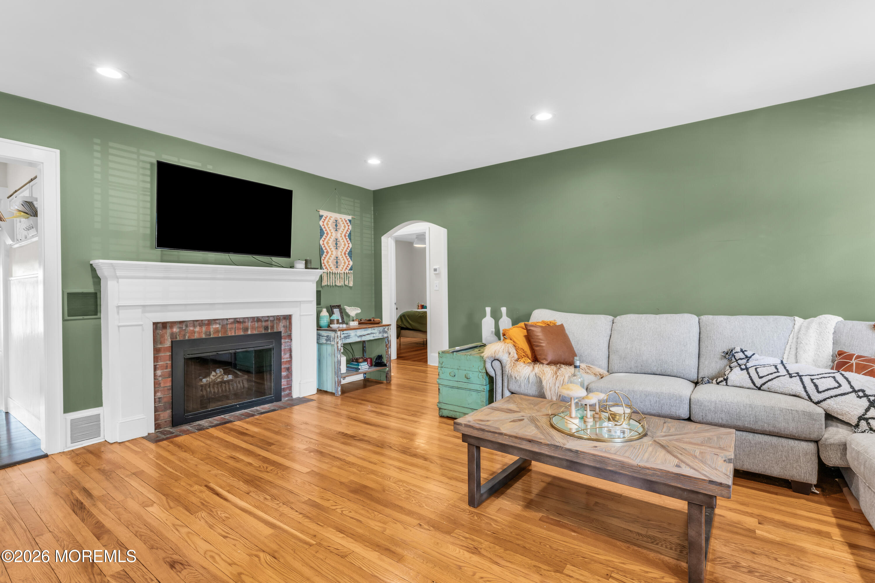 81 7th Avenue