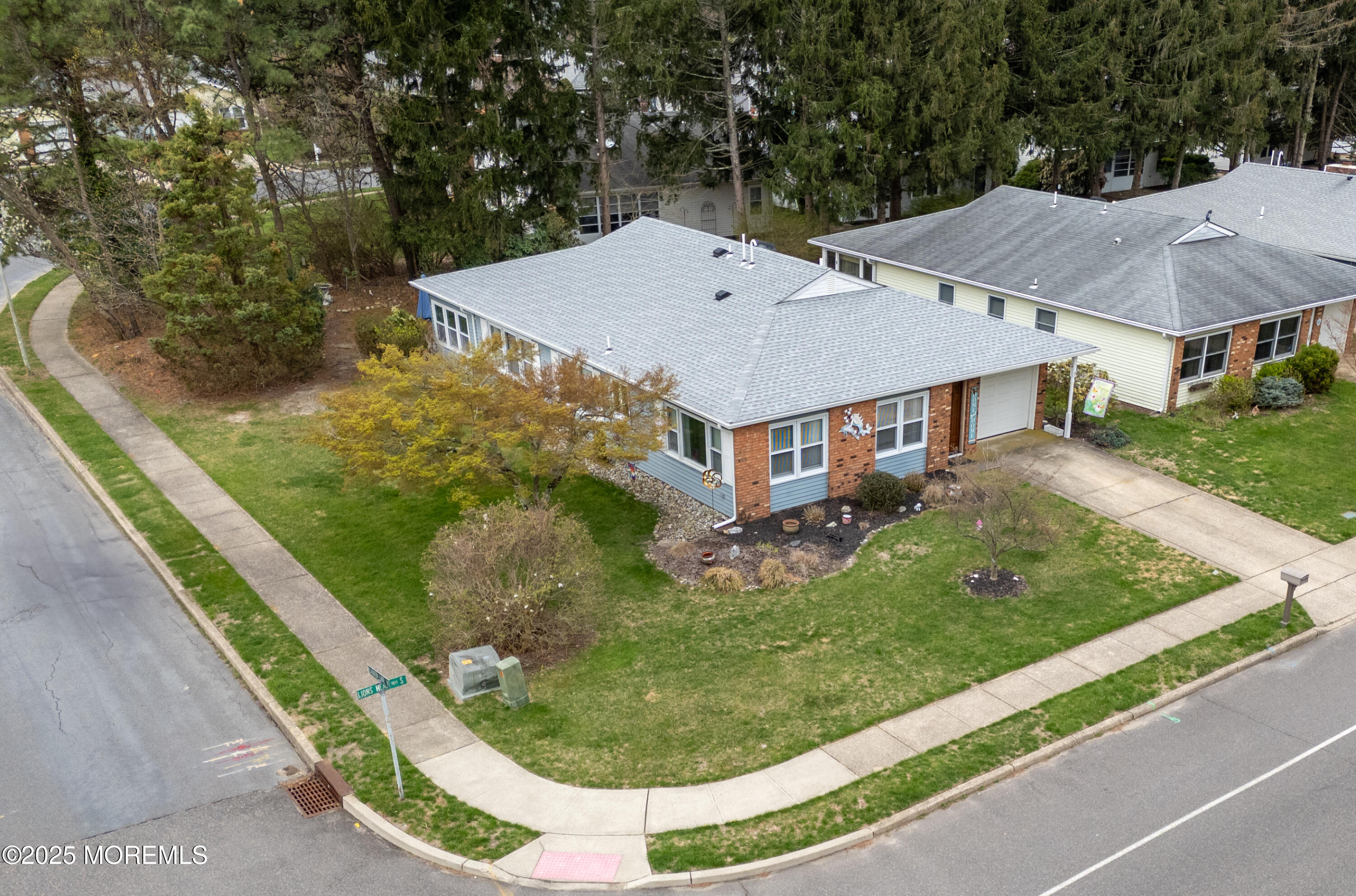 246 Lions Head Boulevard, Brick, New Jersey image 36
