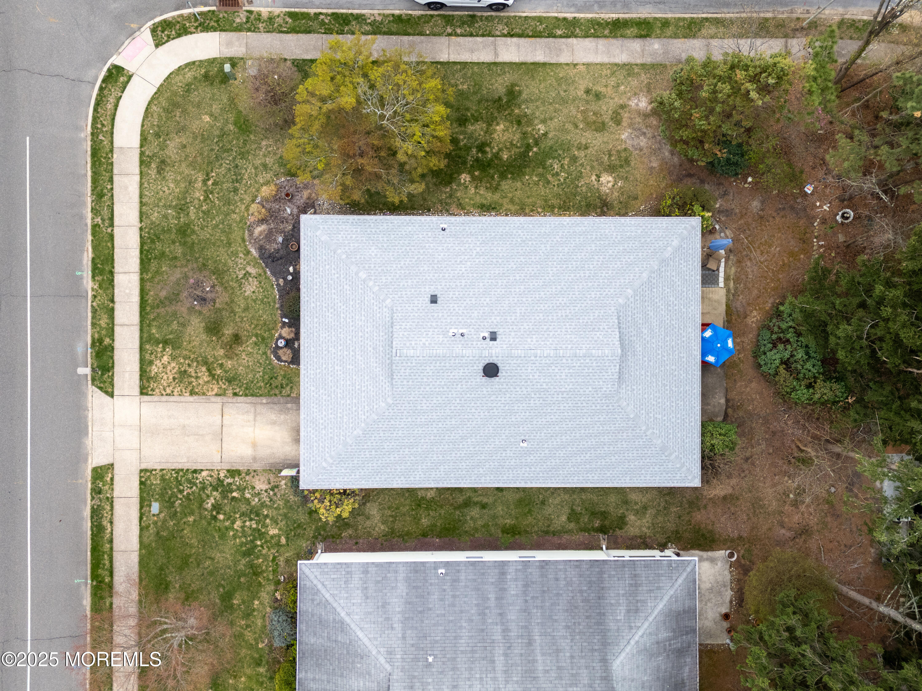 246 Lions Head Boulevard, Brick, New Jersey image 38