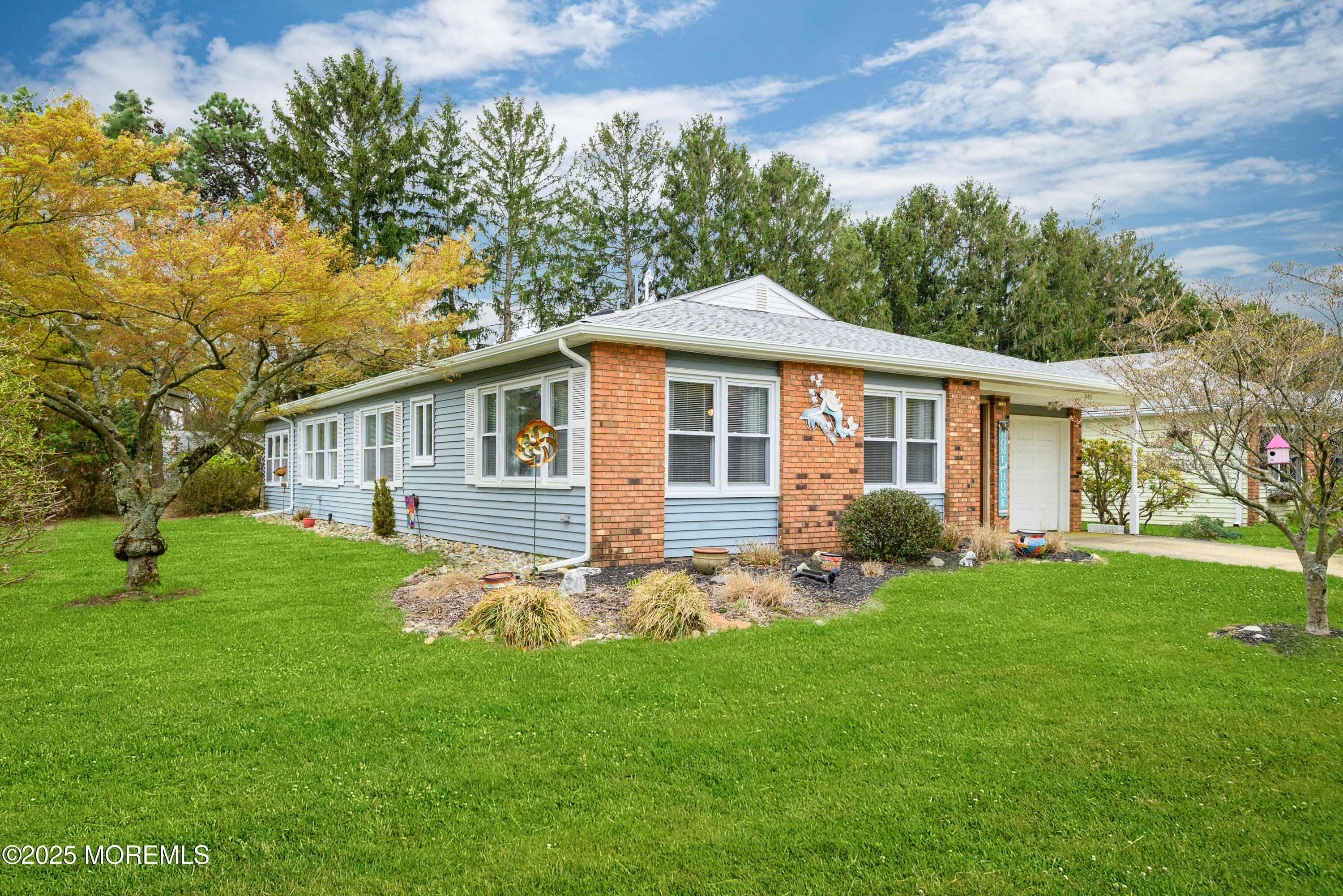 246 Lions Head Boulevard, Brick, New Jersey image 4