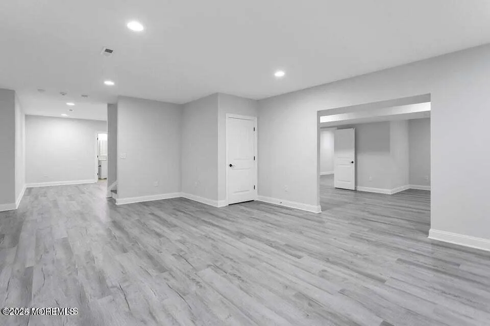 Colts Neck, New Jersey 07722, United States, 4 Bedrooms Bedrooms, ,5 BathroomsBathrooms,Residential,Active,202509