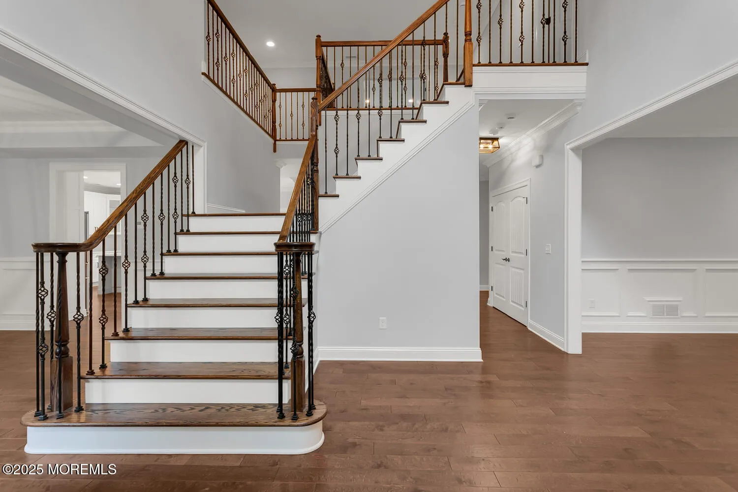 Colts Neck, New Jersey 07722, United States, 4 Bedrooms Bedrooms, ,5 BathroomsBathrooms,Residential,Active,202509