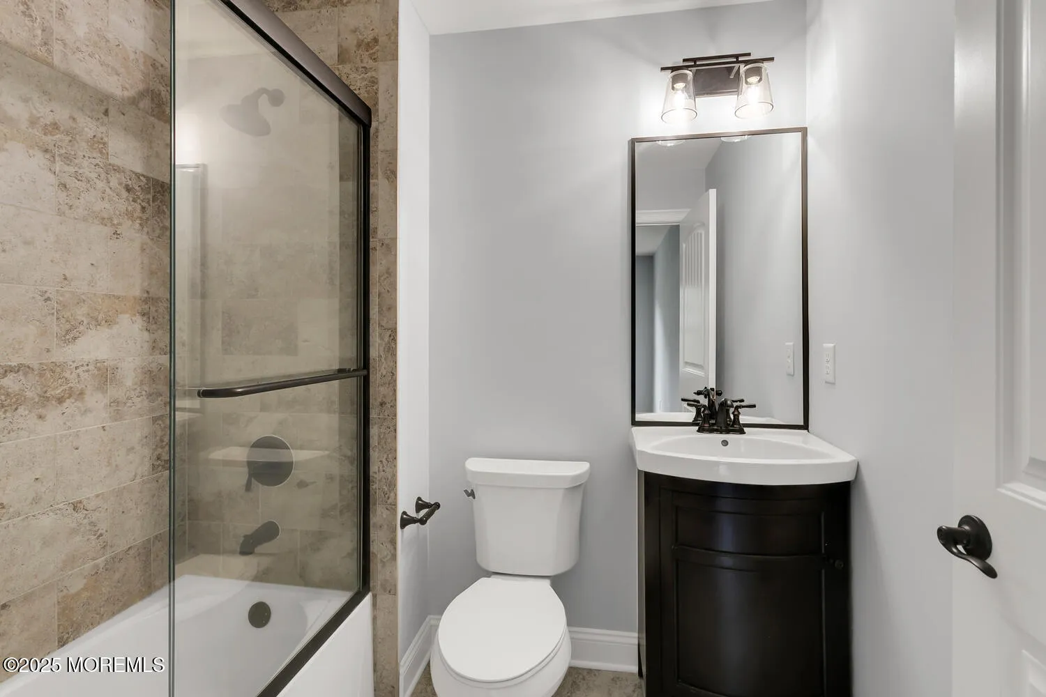 Colts Neck, New Jersey 07722, United States, 4 Bedrooms Bedrooms, ,5 BathroomsBathrooms,Residential,Active,202509