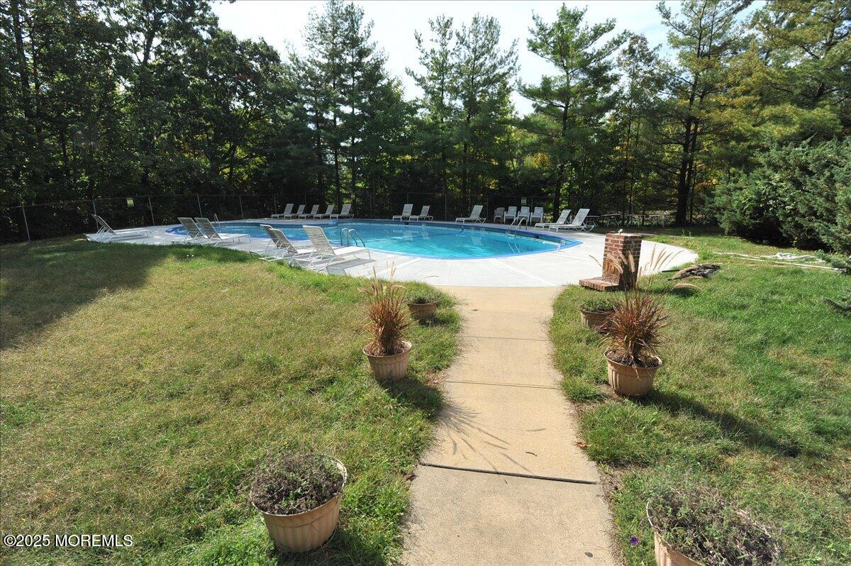 182 Heywood Court #103, Matawan, New Jersey image 41