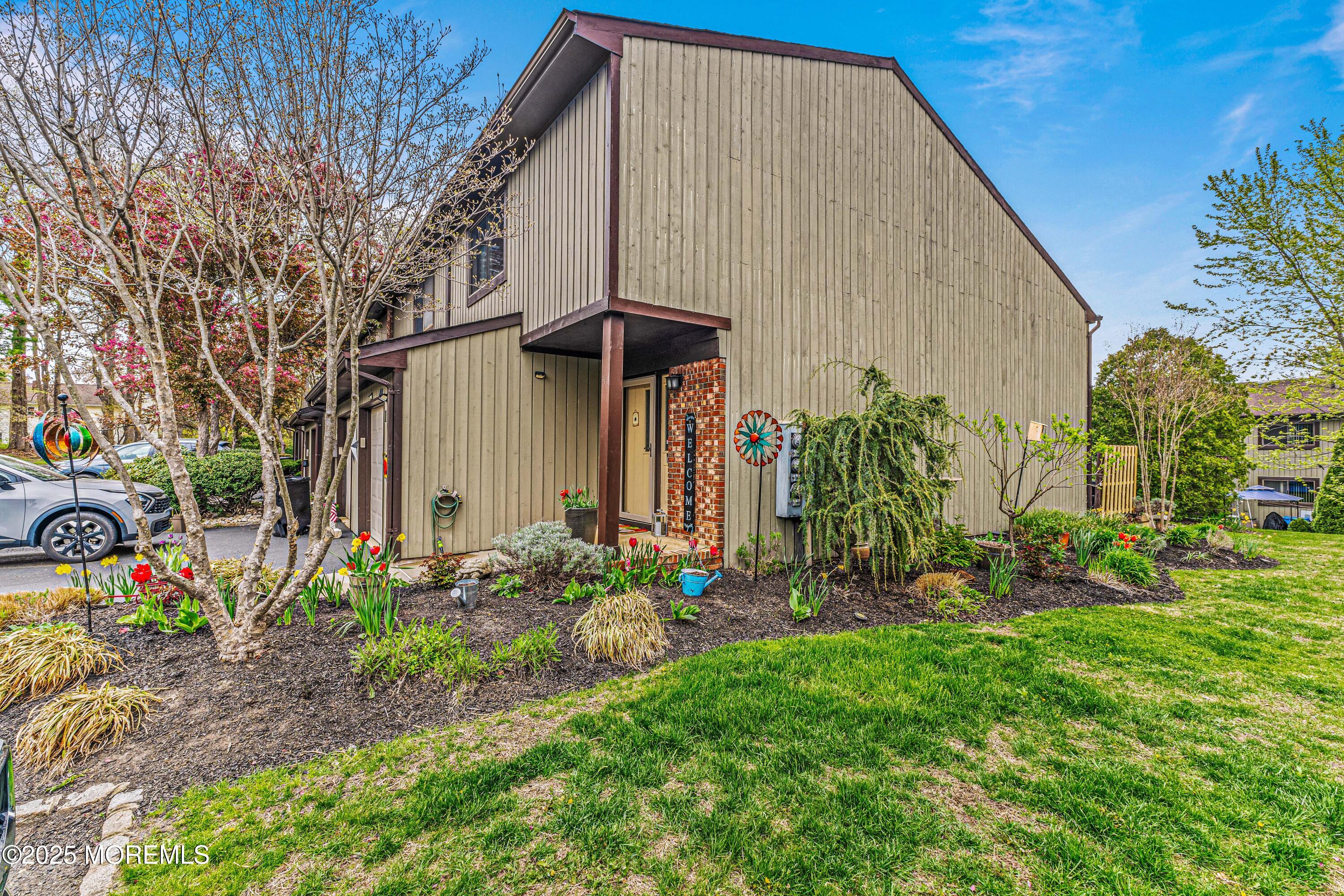 182 Heywood Court #103, Matawan, New Jersey image 5