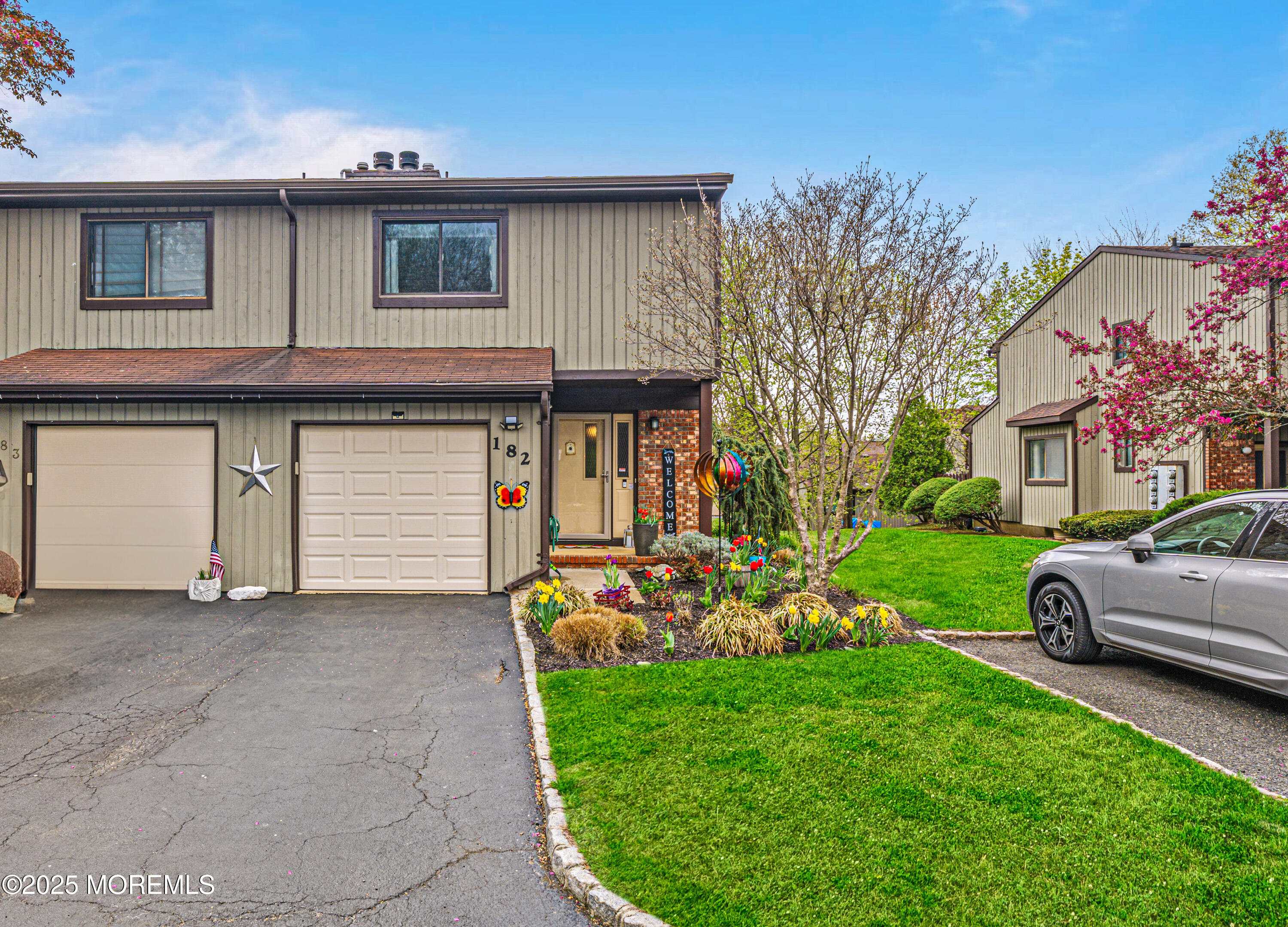 182 Heywood Court #103, Matawan, New Jersey image 2