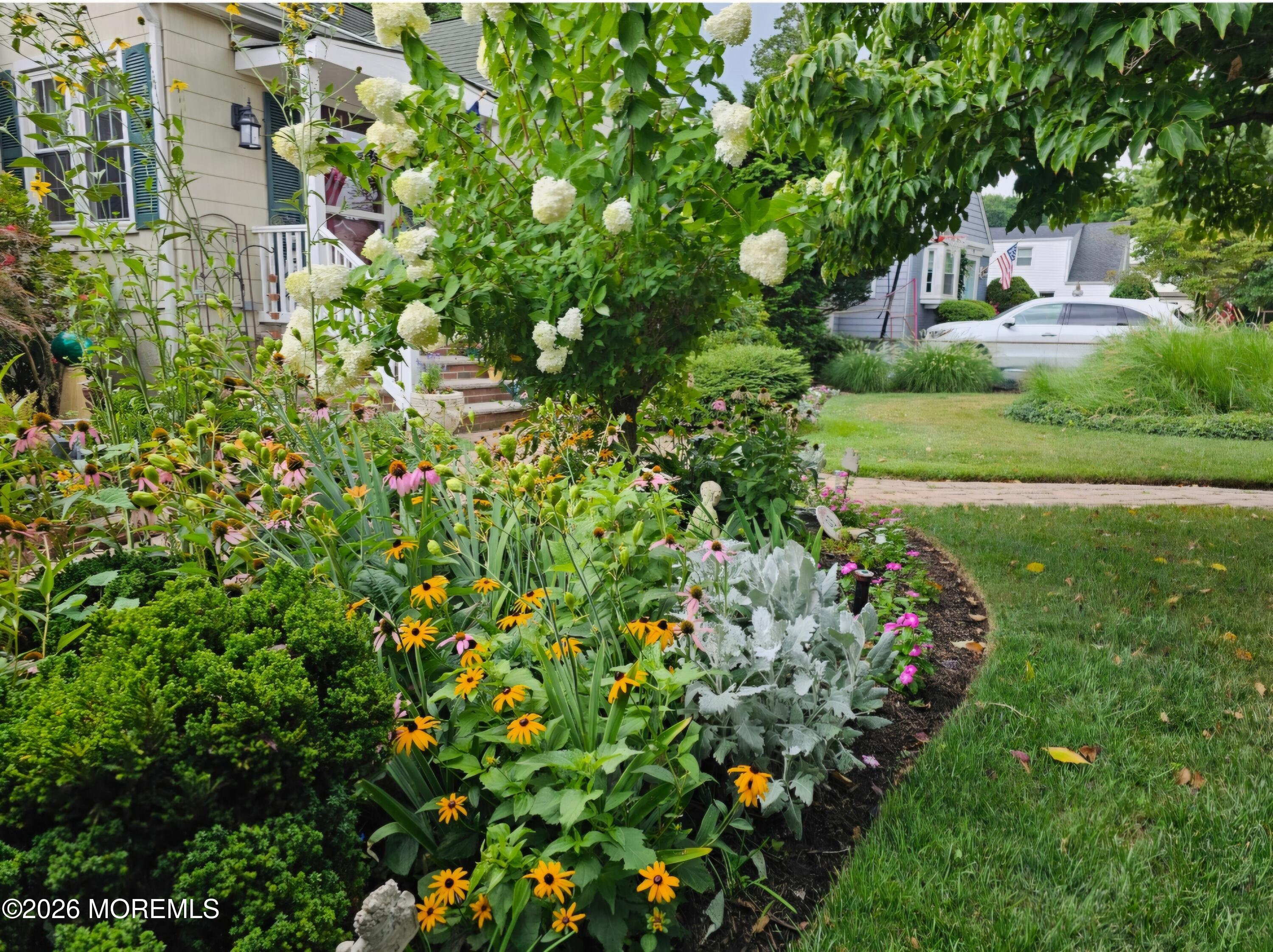 93 N Sunnycrest Drive