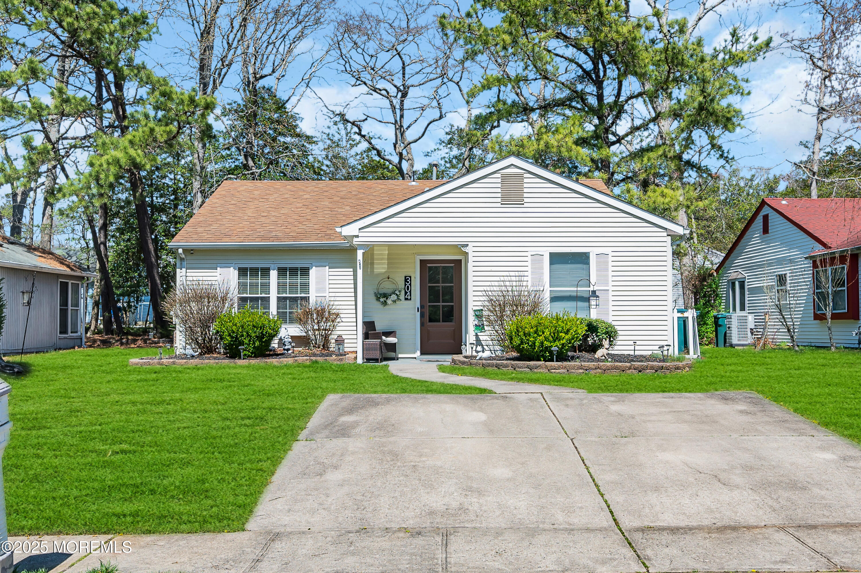 304 Lexington Drive, Little Egg Harbor, New Jersey image 2