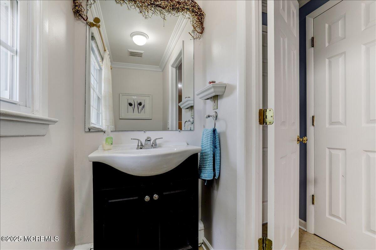4 High Street, Morganville, New Jersey image 18