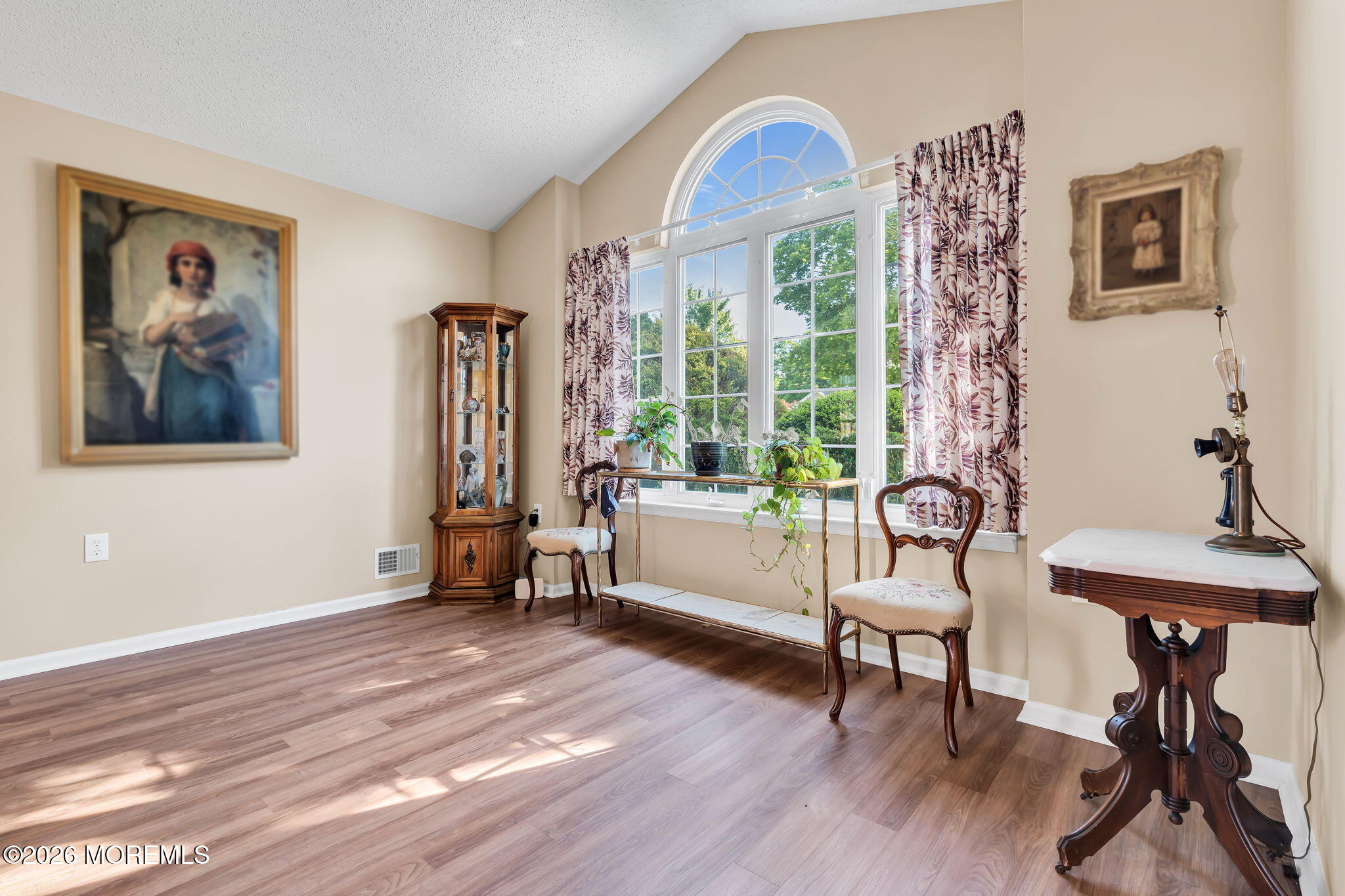 5 Shadow Creek Court