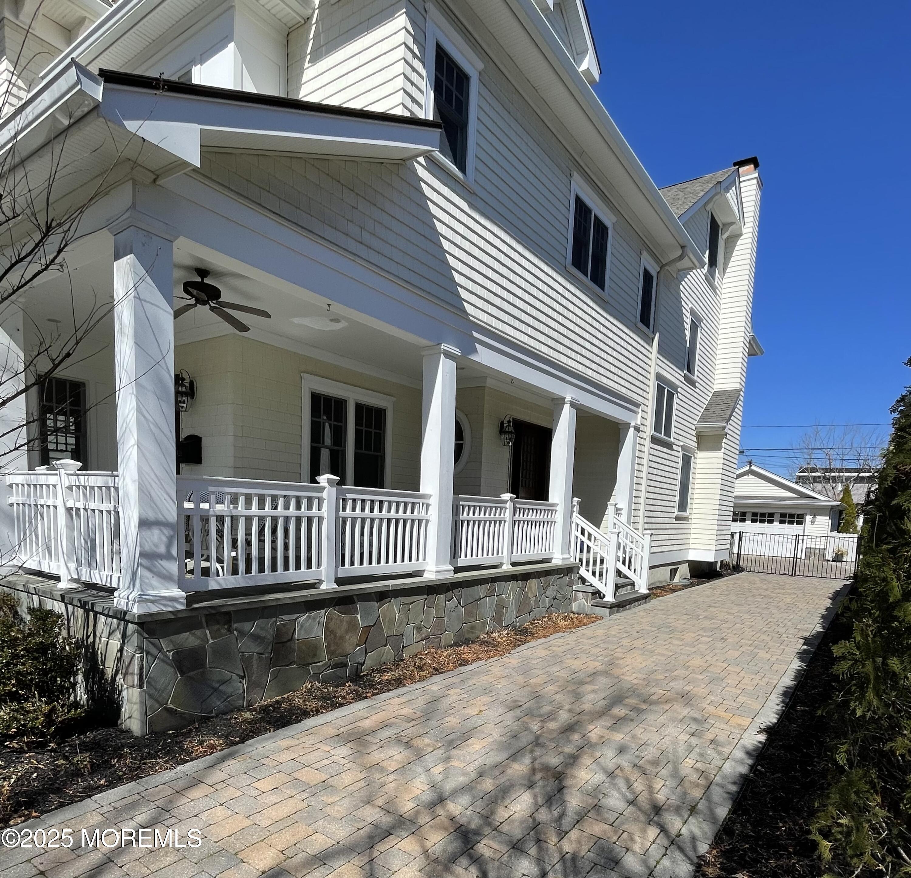 420 Tuttle Avenue
