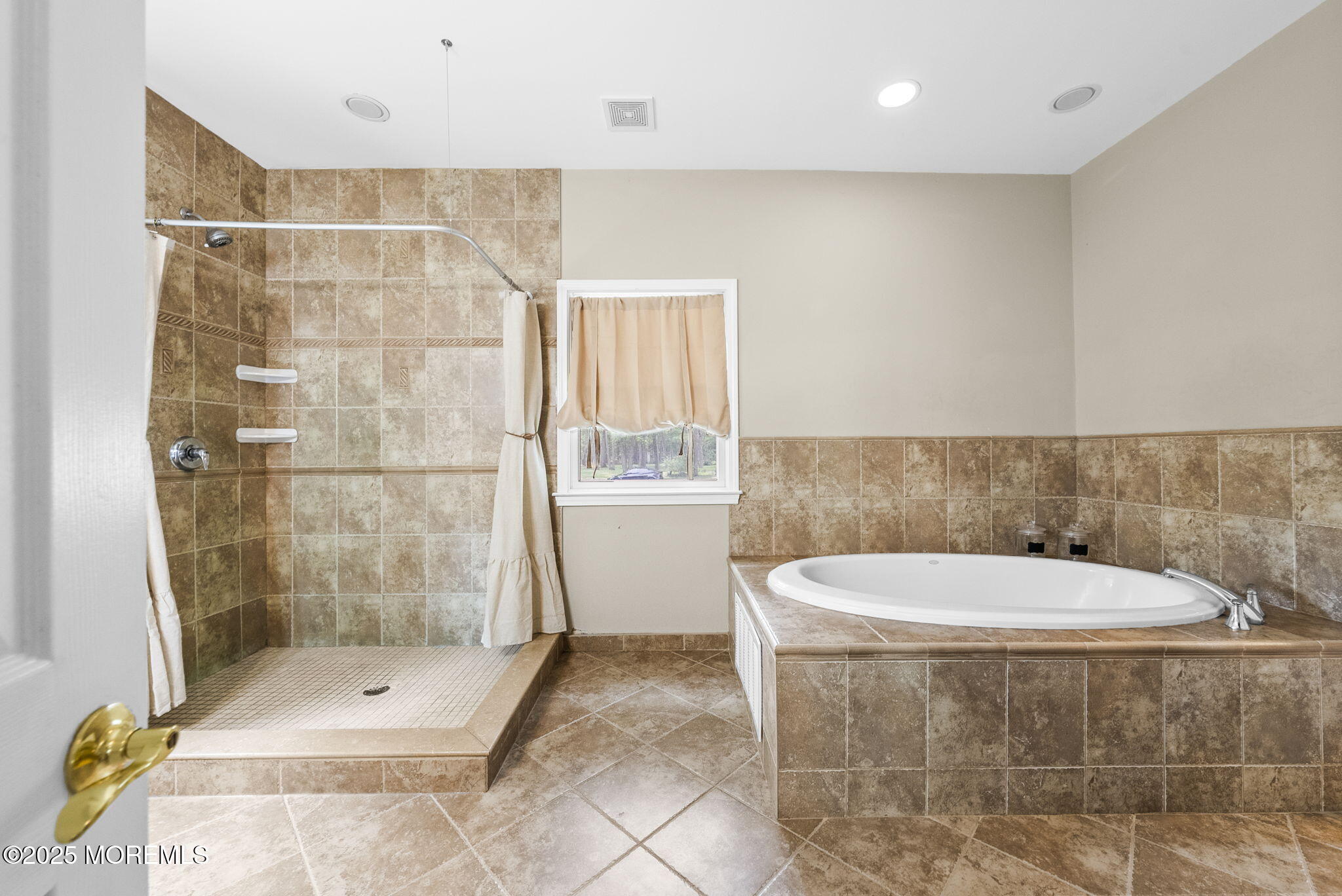 1414 Transit Avenue, Jackson, New Jersey image 37