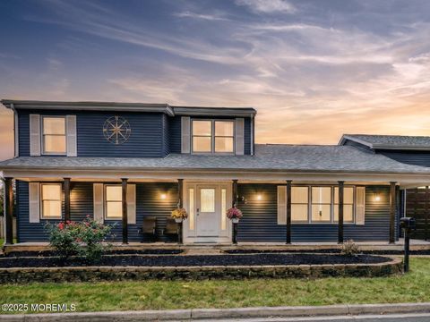 Photo of 28 Duchess Avenue, Middletown, NJ 07748 (MLS # 22535303)